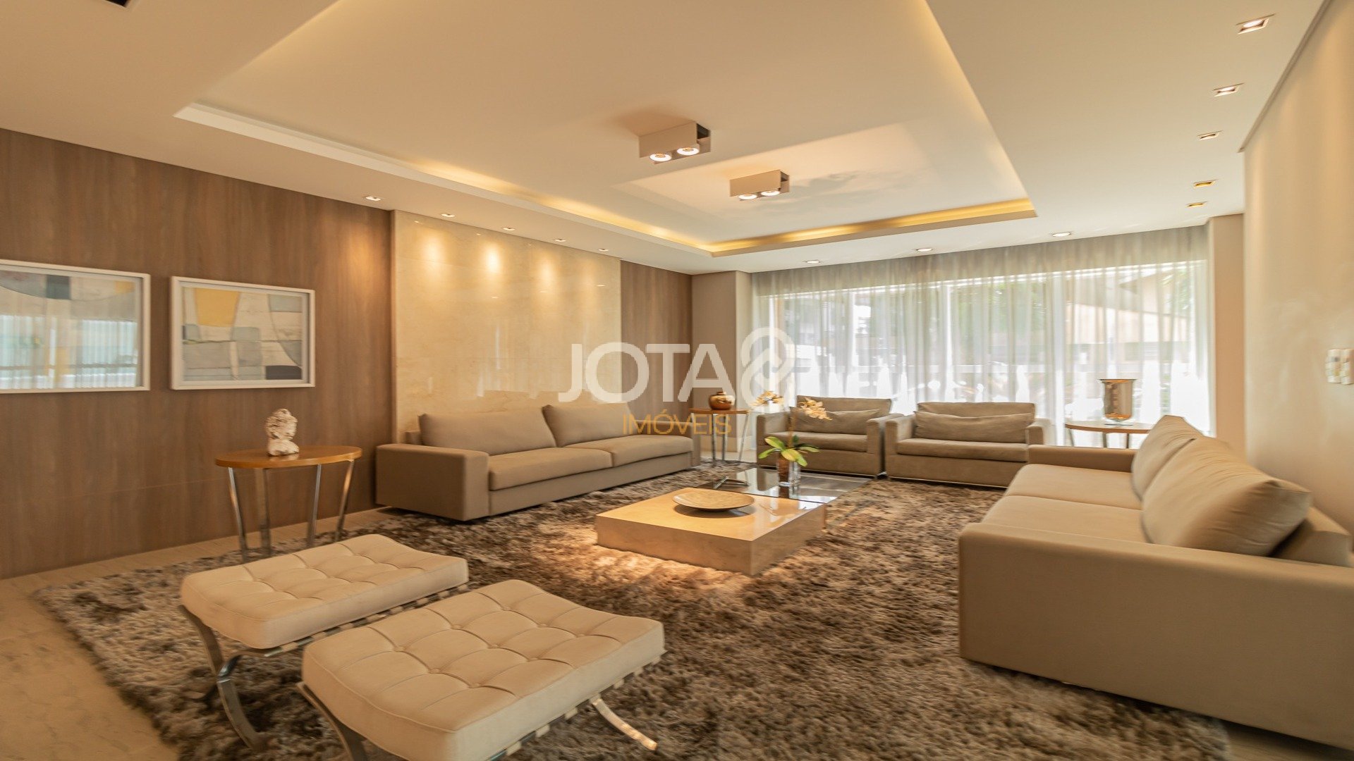 APARTAMENTO FACE NORTE AO LADO DA PRAÇA DO JAPÃO!
