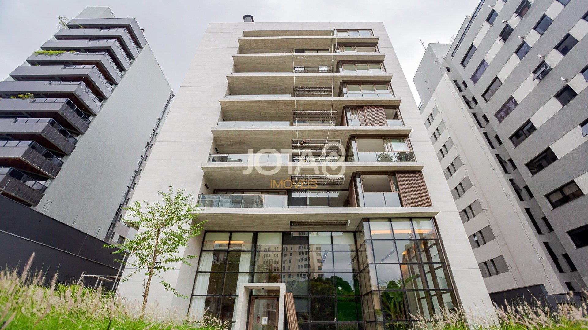 APARTAMENTO DUPLEX BATEL
