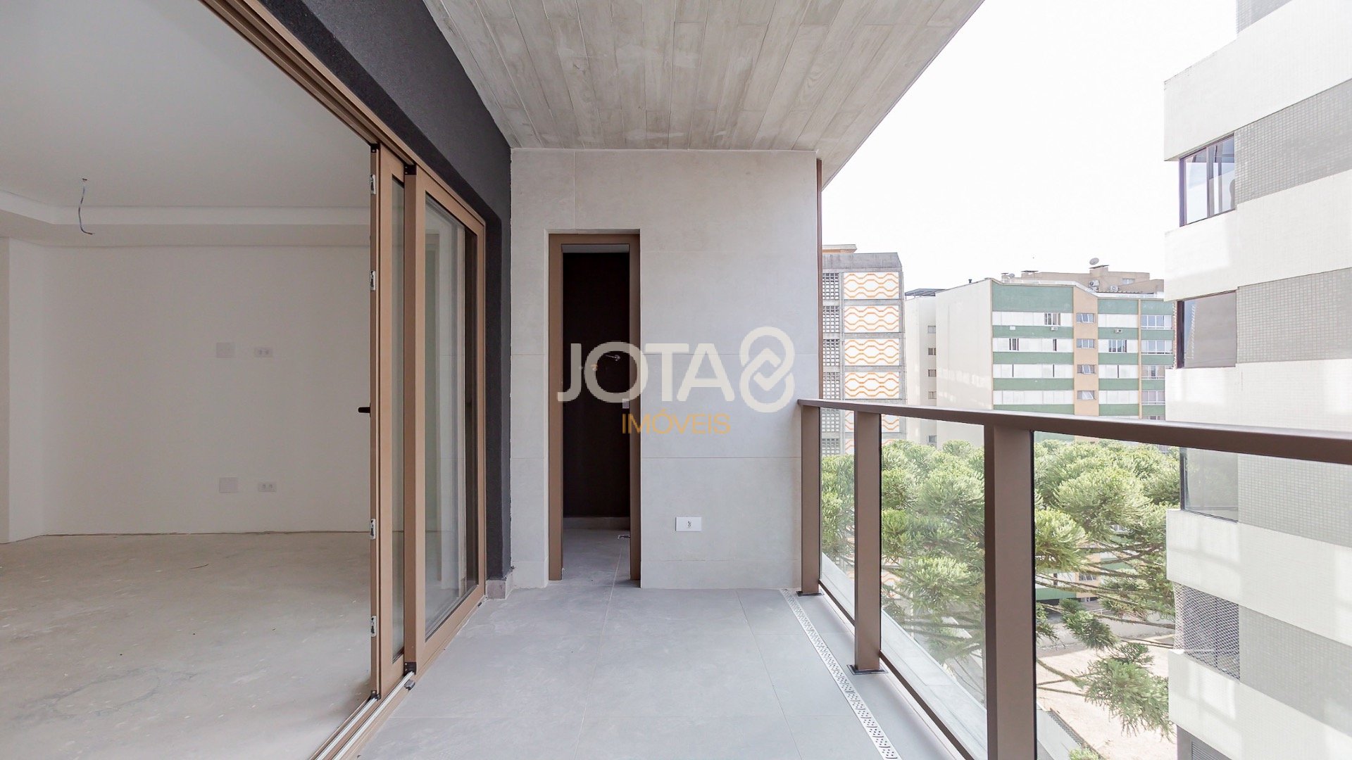 APARTAMENTO DUPLEX BATEL