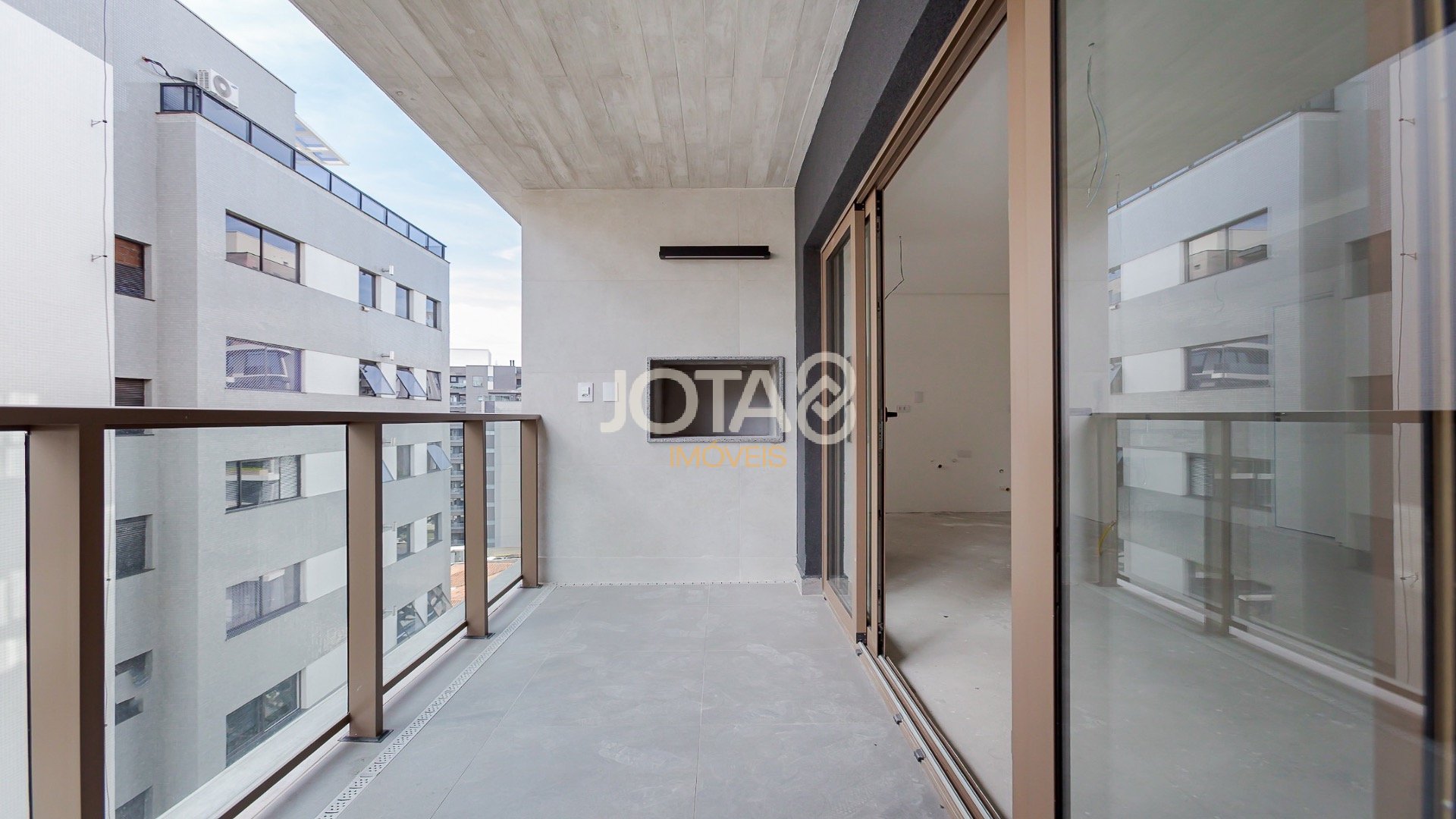 APARTAMENTO DUPLEX BATEL