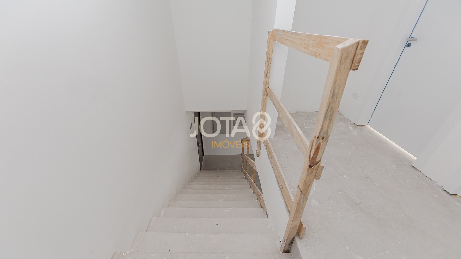 APARTAMENTO DUPLEX BATEL
