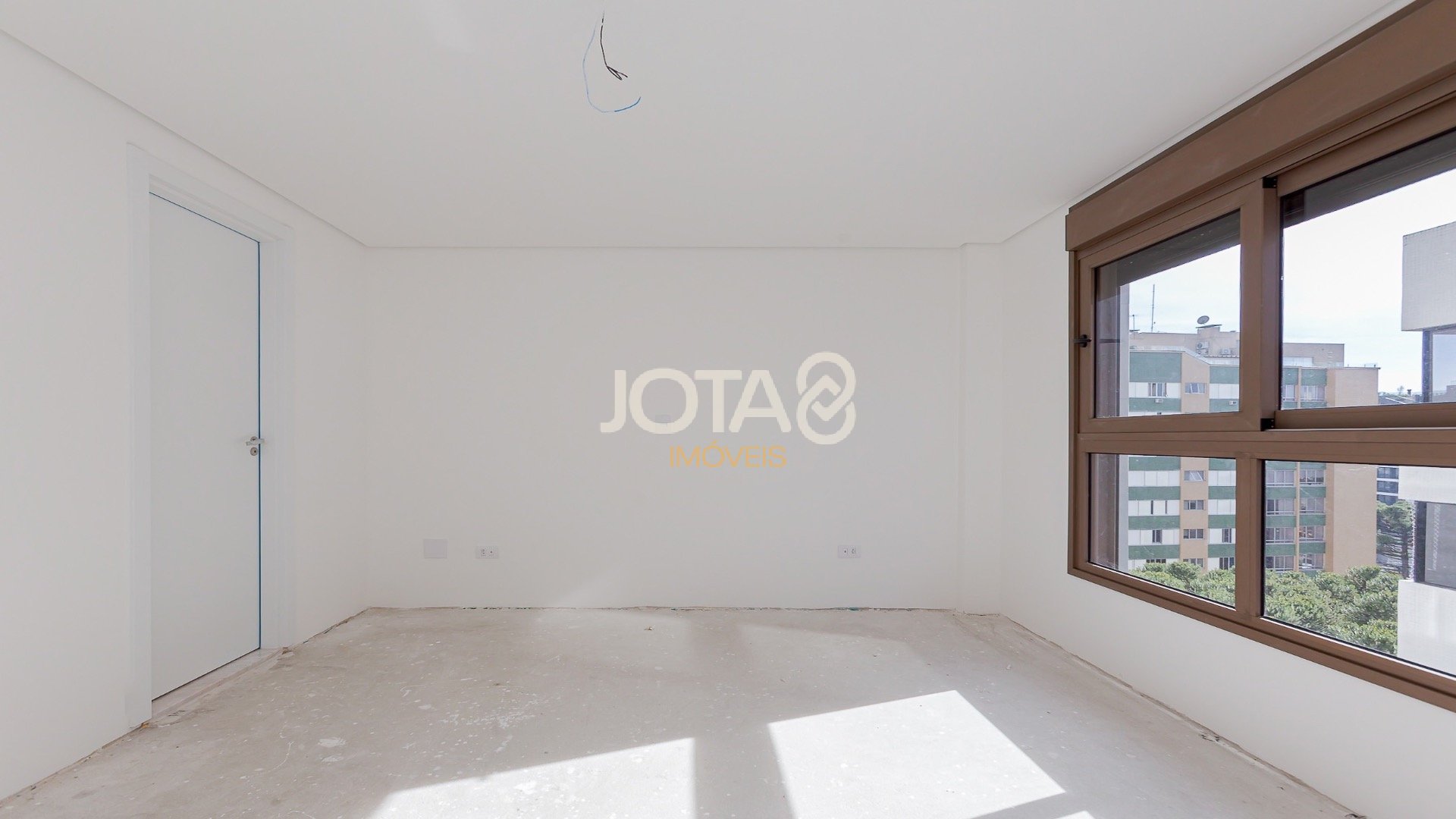 APARTAMENTO DUPLEX BATEL