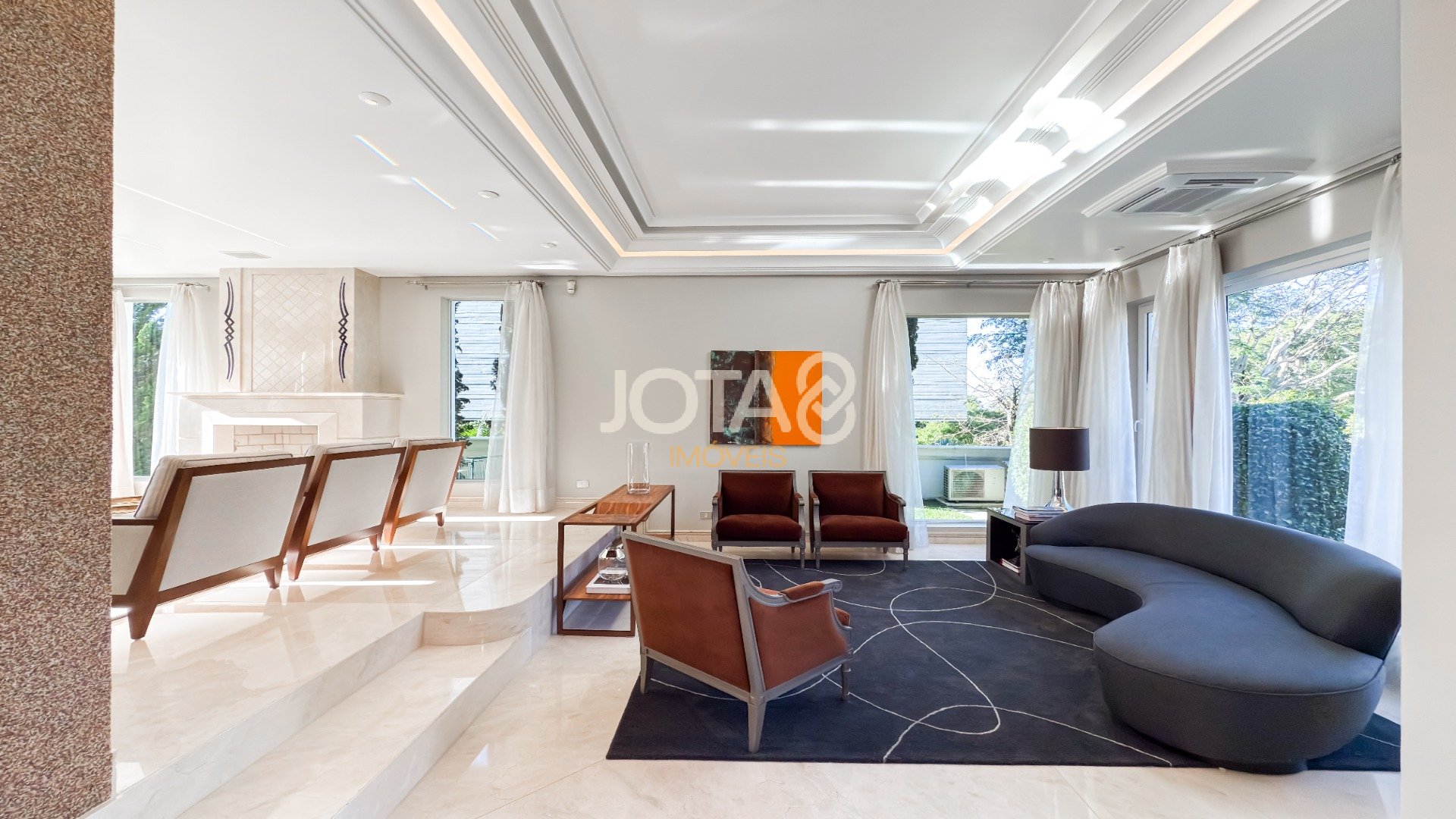 CASA EM CONDOMINIO COM 5 QUARTOS EM SANTA FELICIDADE!