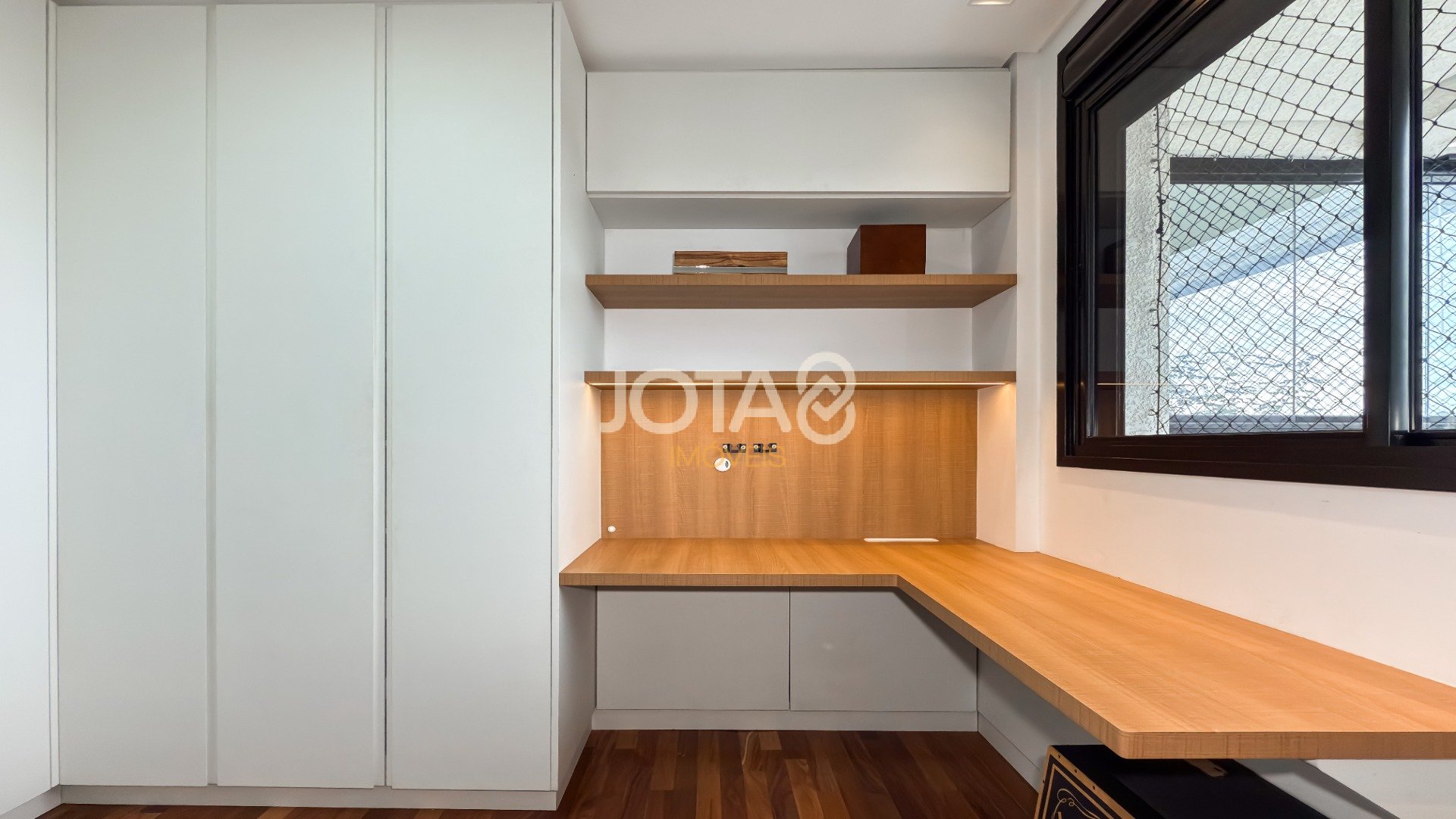 3 QUARTOS, 2 VAGAS, ANDAR ALTO, CABRAL