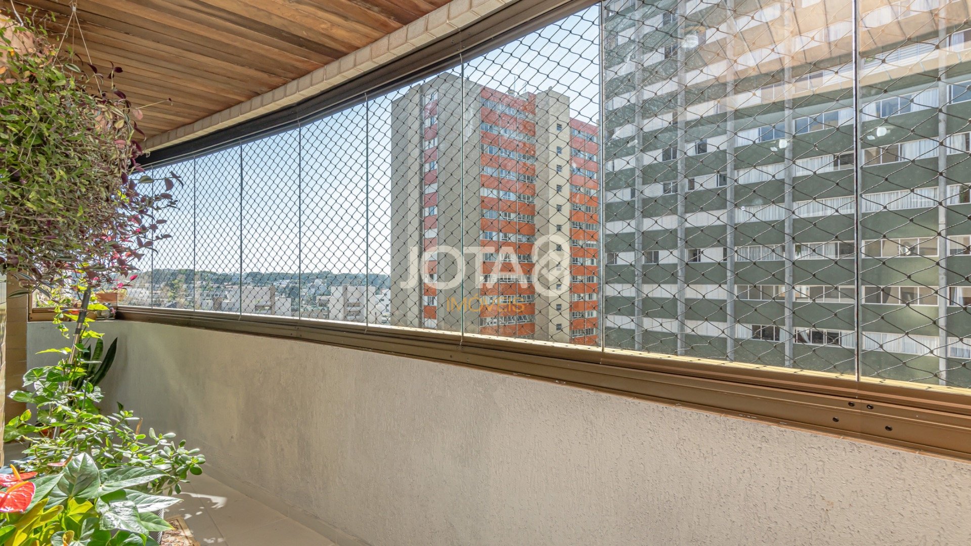 APTO 3 QUARTOS VISTA LIVRE E SOL NO BIGORRILHO
