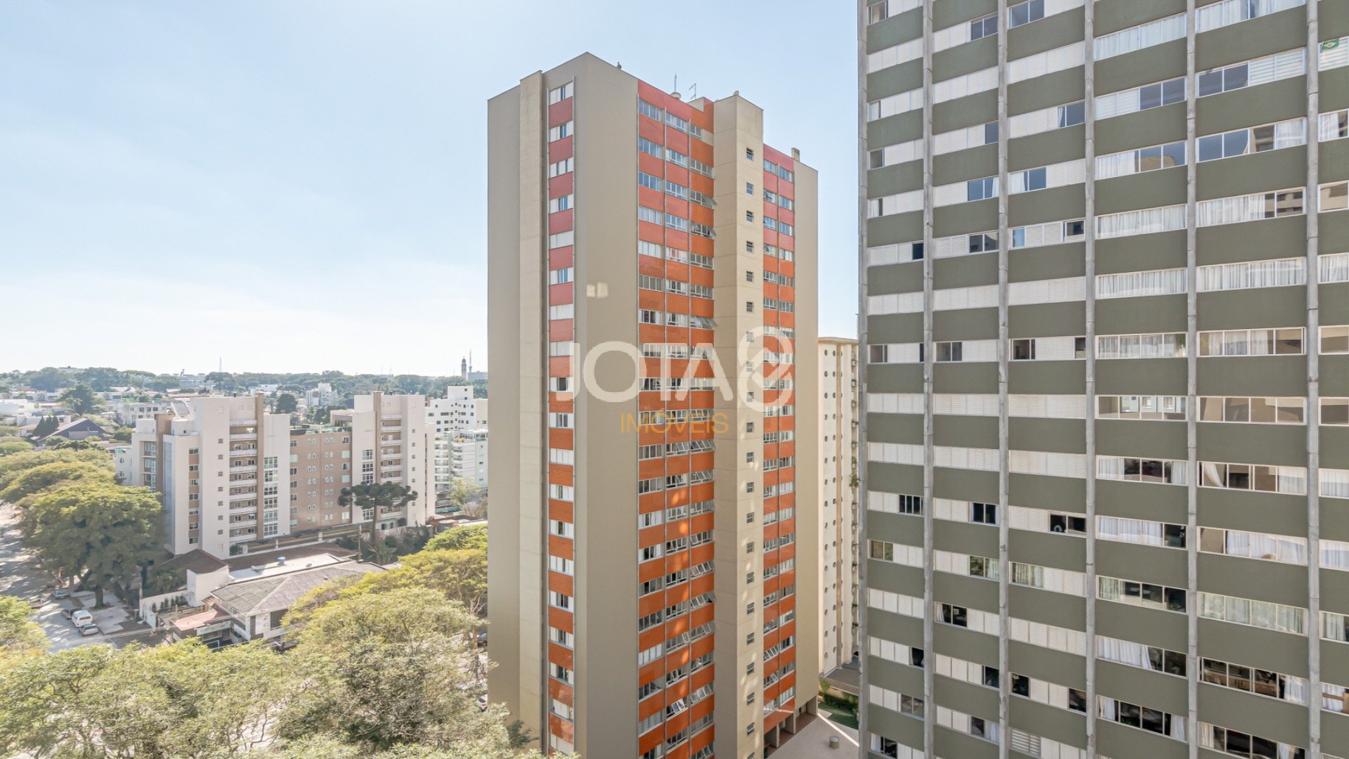 APTO 3 QUARTOS VISTA LIVRE E SOL NO BIGORRILHO