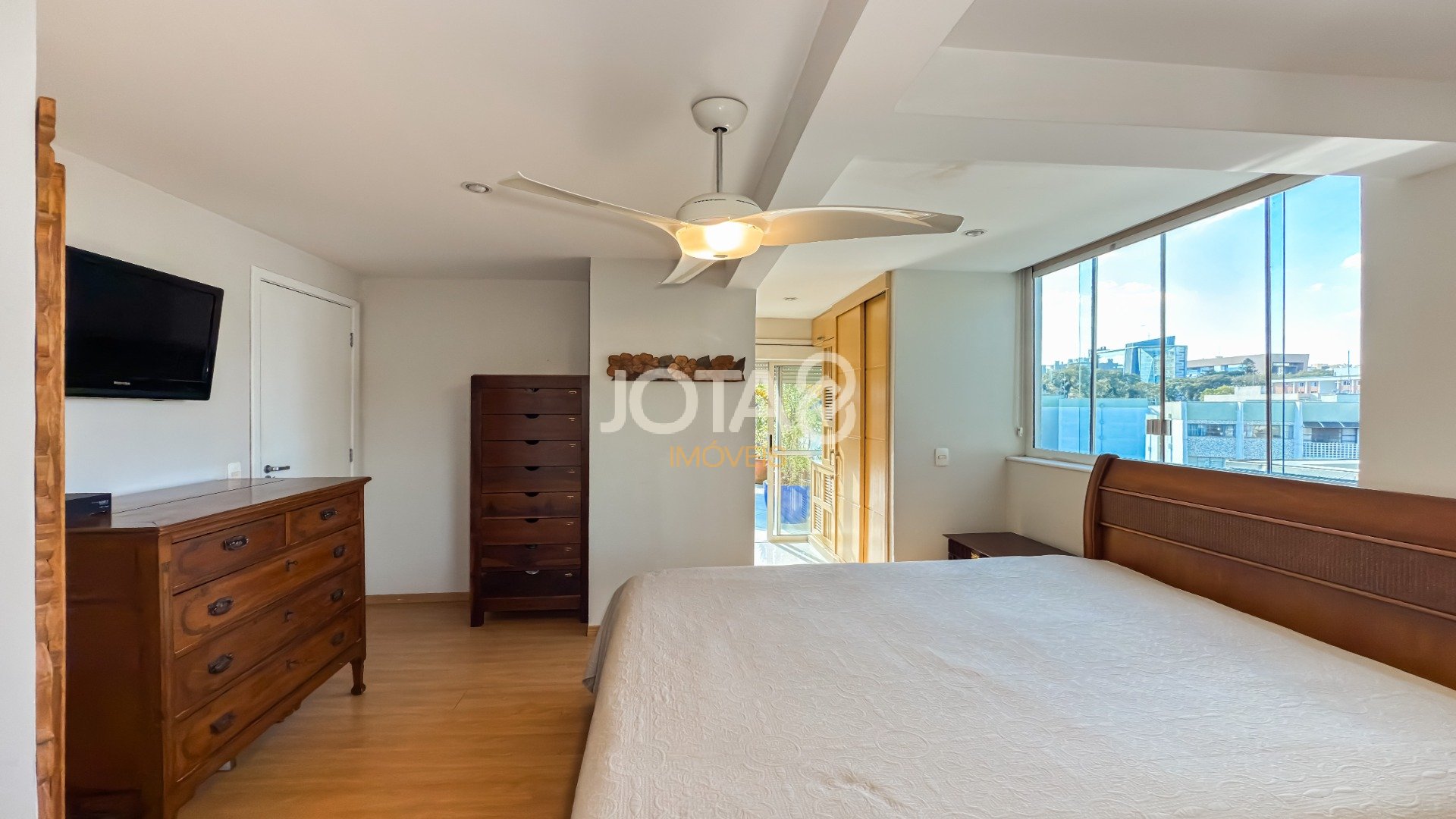 COBERTURA DUPLEX COM 4 QUARTOS E PISCINA NO VILA IZABEL