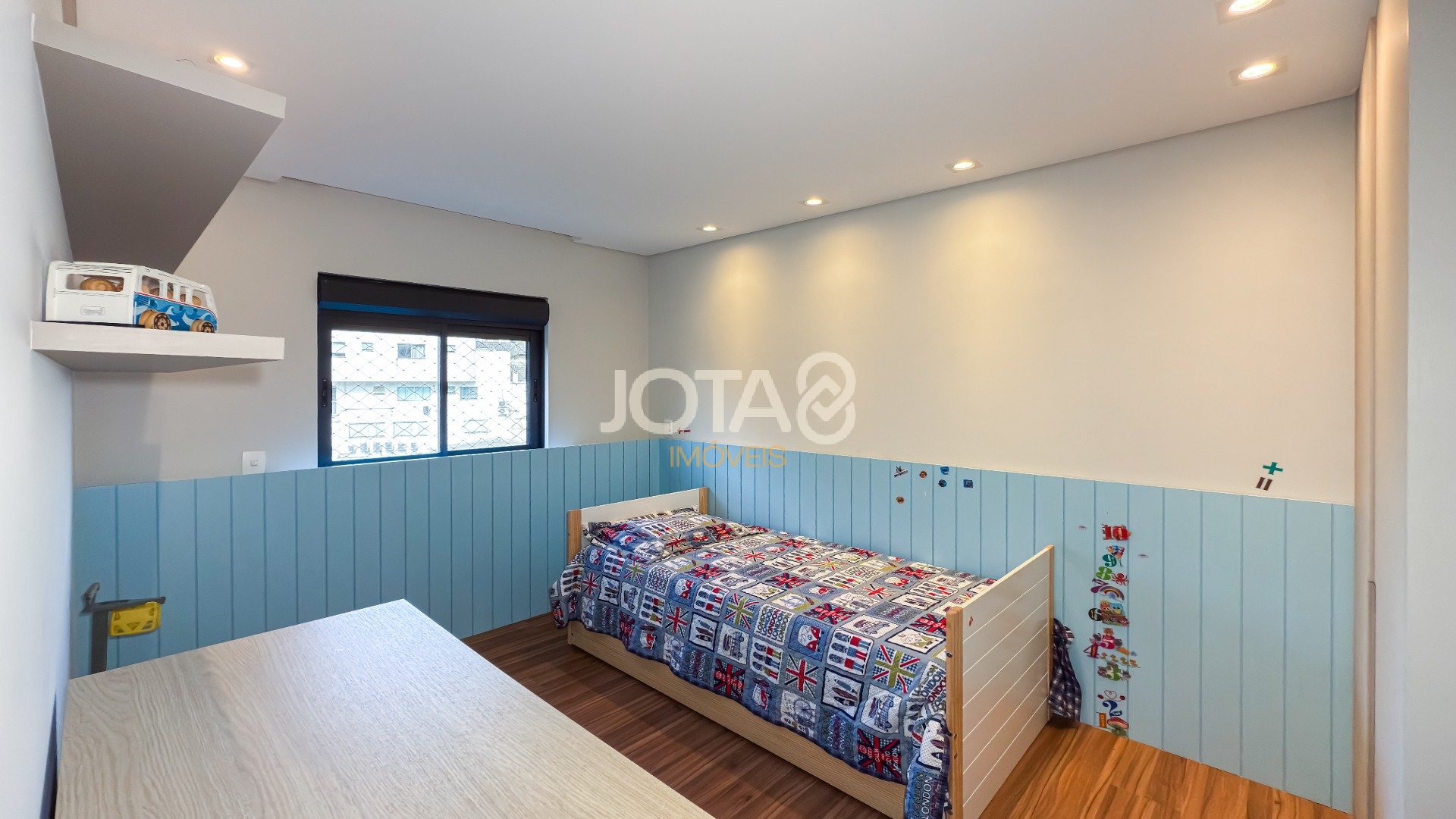 EXCELENTE APARTAMENTO 03 QUARTOS  NO AHÚ