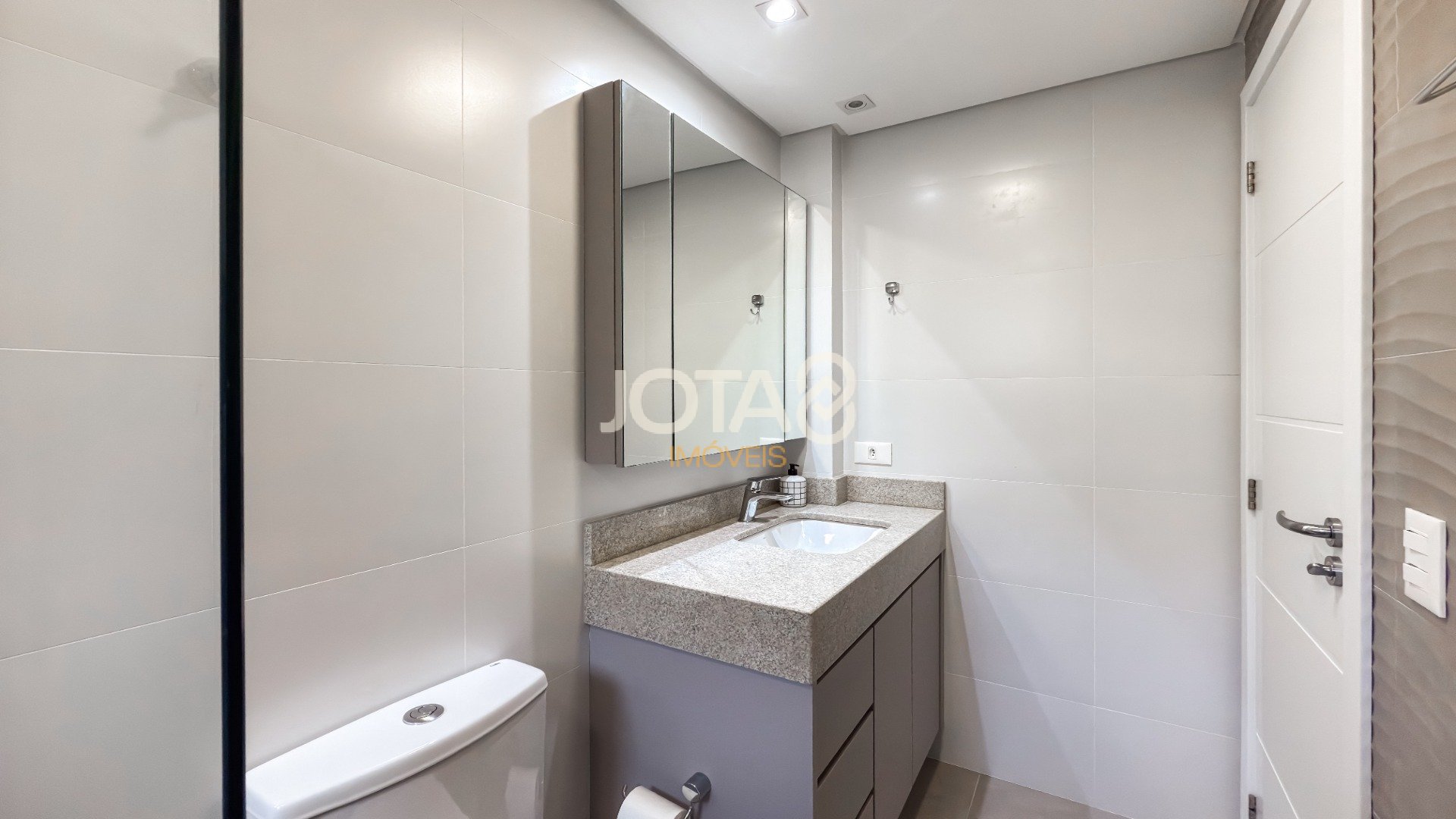 EXCELENTE APARTAMENTO 03 QUARTOS  NO AHÚ