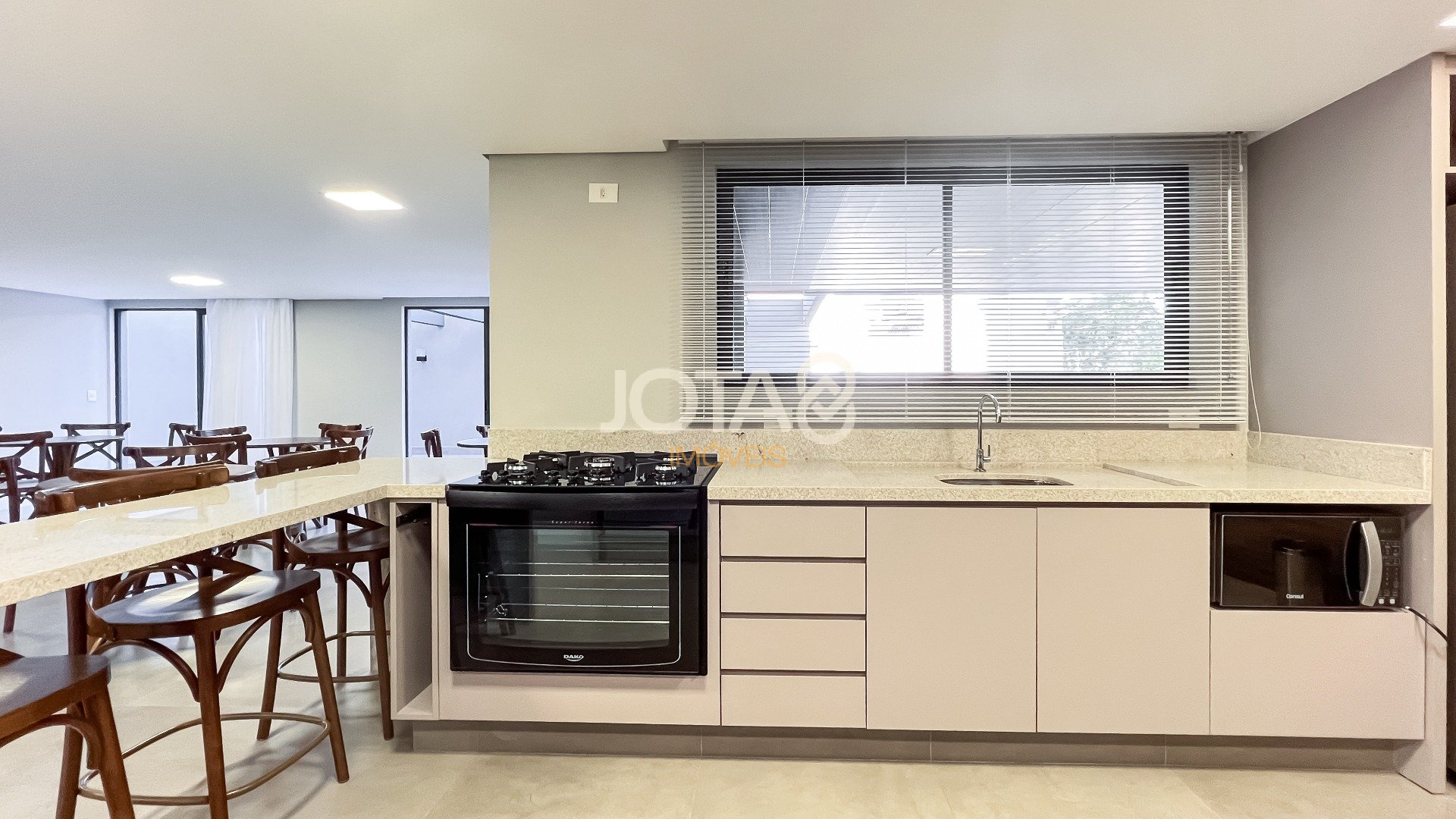 EXCELENTE APARTAMENTO 03 QUARTOS  NO AHÚ