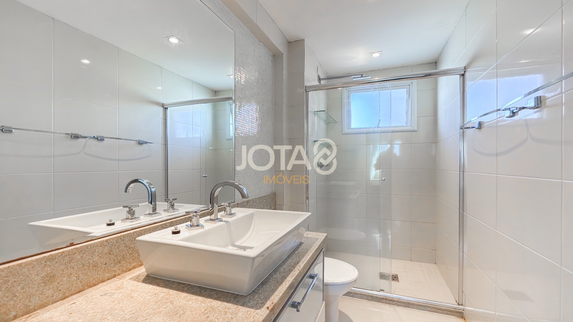 APARTAMENTO COM 2 DORMITÓRIO E 2 VAGAS NO ECOVILLE