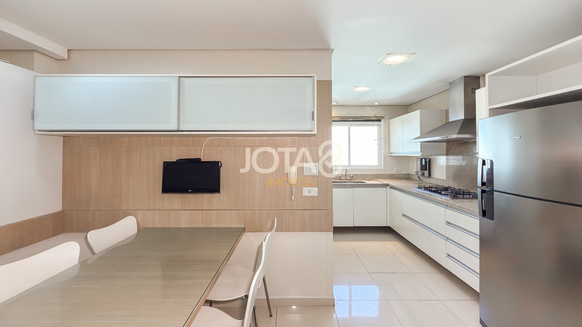 APARTAMENTO COM 2 DORMITÓRIO E 2 VAGAS NO ECOVILLE