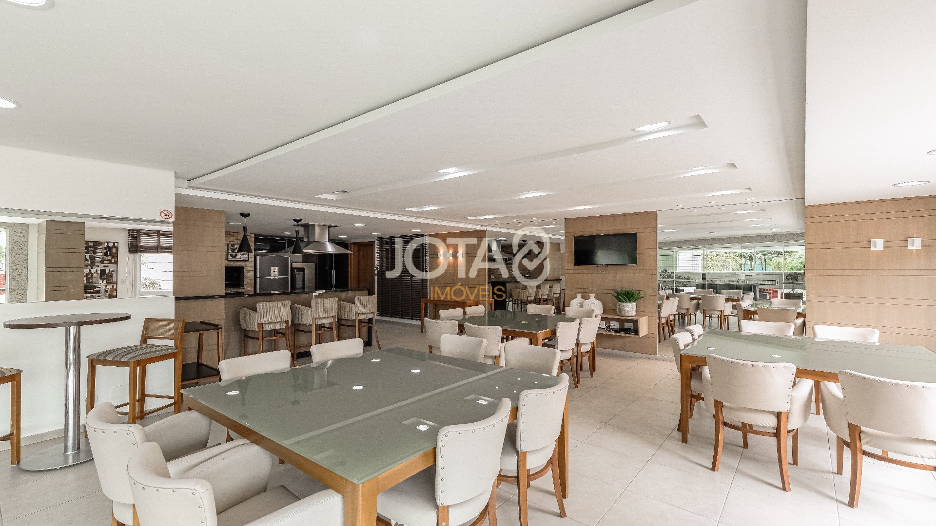 APARTAMENTO COM 2 DORMITÓRIO E 2 VAGAS NO ECOVILLE