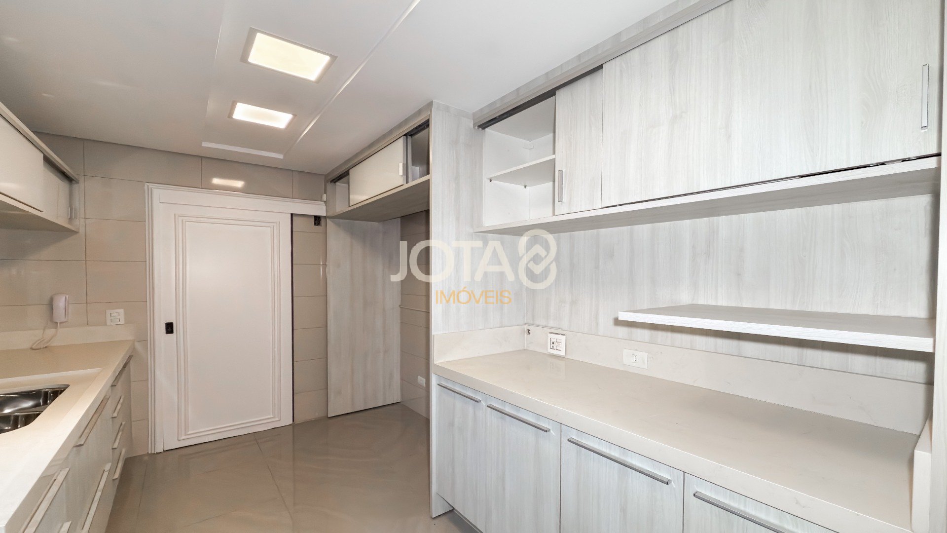 APARTAMENTO FACE NORTE COM 4 QUARTOS NO BIGORRILHO