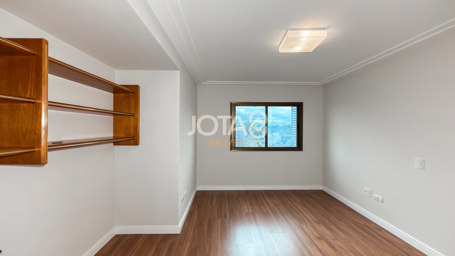 APARTAMENTO FACE NORTE COM 4 QUARTOS NO BIGORRILHO