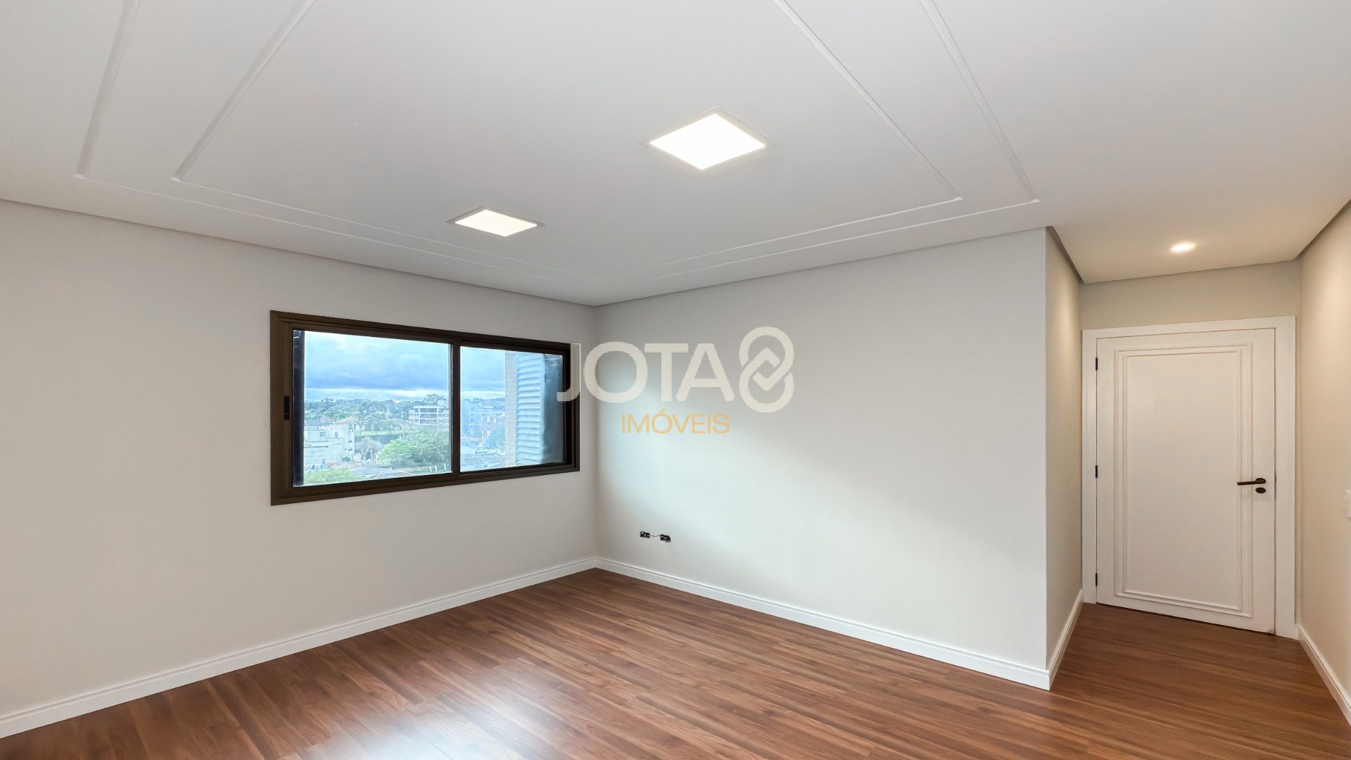 APARTAMENTO FACE NORTE COM 4 QUARTOS NO BIGORRILHO