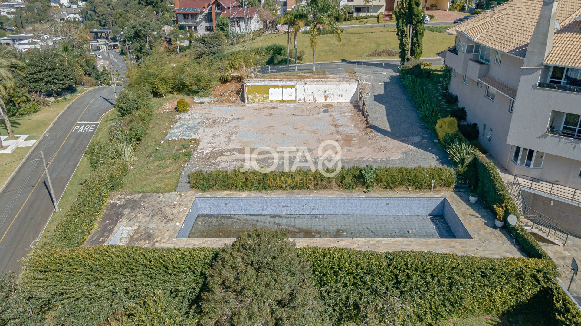 TERRENO EM CONDOMÍNIO NO PARQUE TINGUI