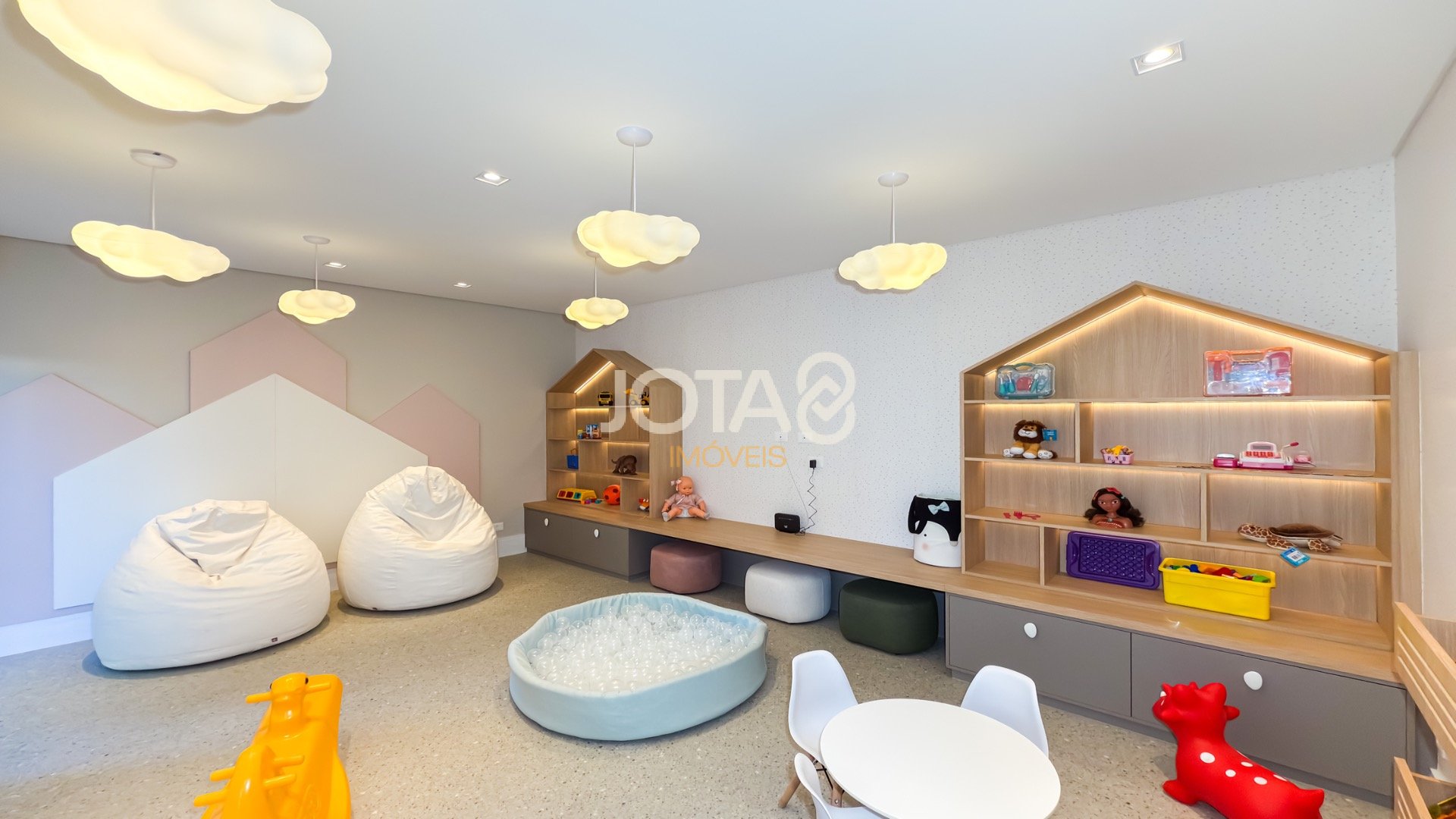 APARTAMENTO 03 SUÍTES E 03 VAGAS