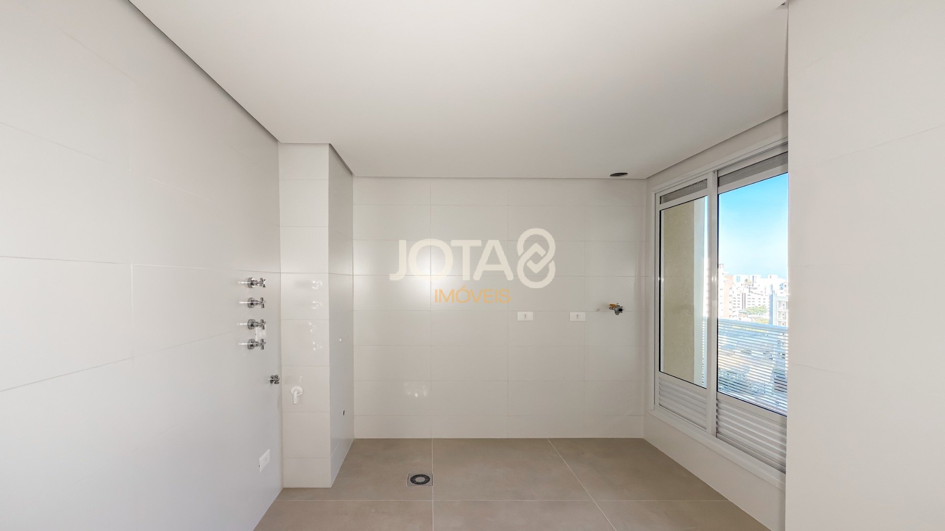 APARTAMENTO 03 SUÍTES E 03 VAGAS