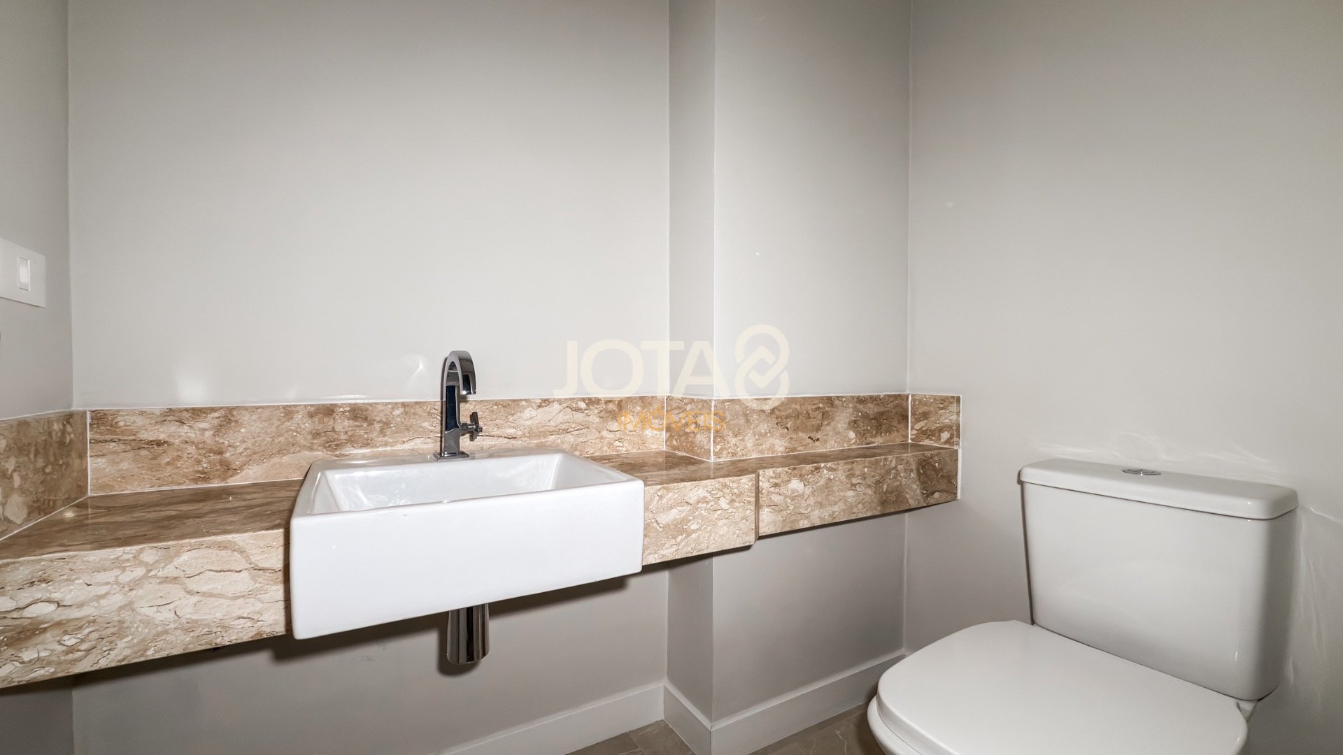 APARTAMENTO 03 SUÍTES E 03 VAGAS