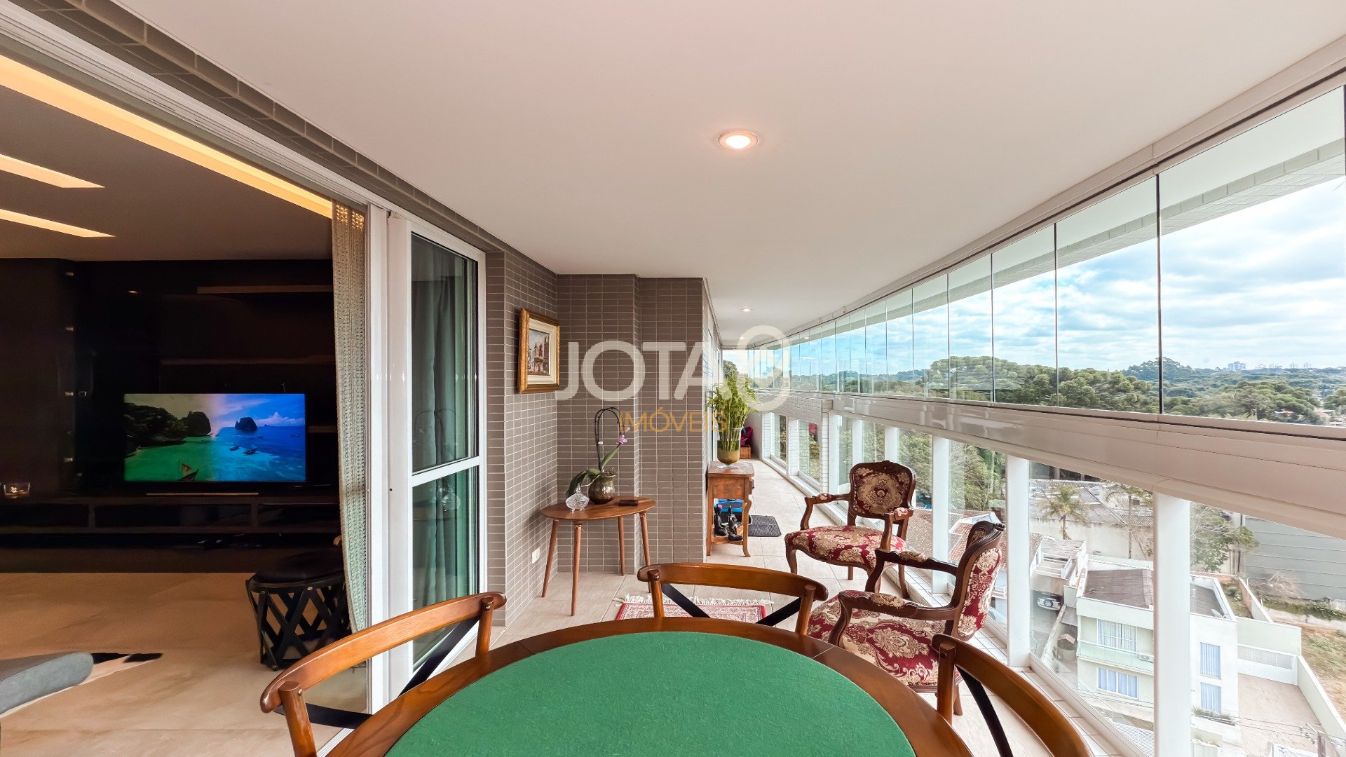COBERTURA DUPLEX COM 3 QUARTOS E ESPAÇO GOURMET
