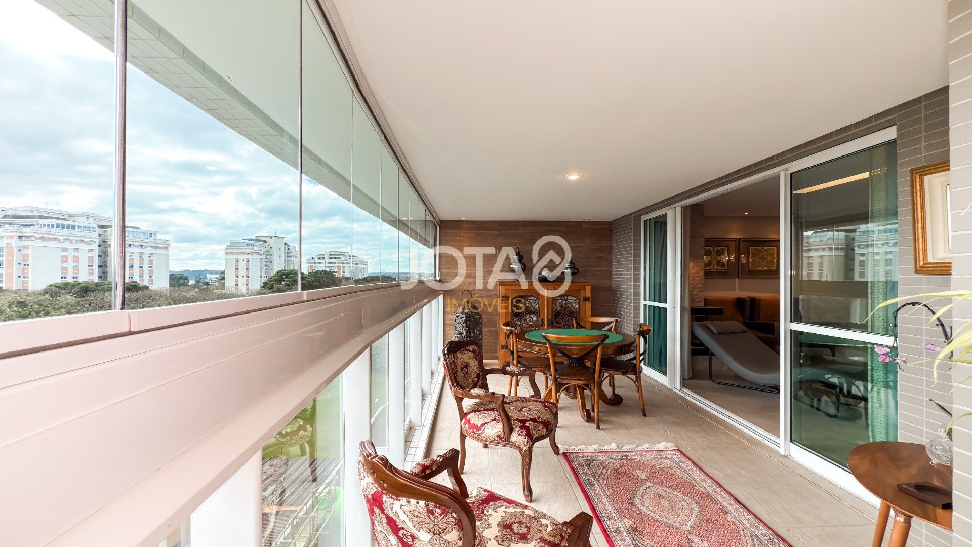 COBERTURA DUPLEX COM 3 QUARTOS E ESPAÇO GOURMET