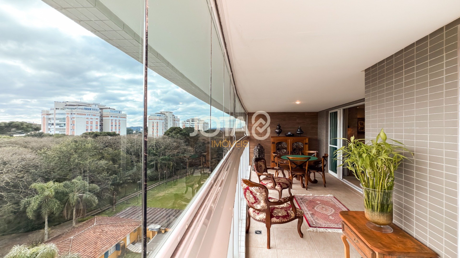 COBERTURA DUPLEX COM 3 QUARTOS E ESPAÇO GOURMET