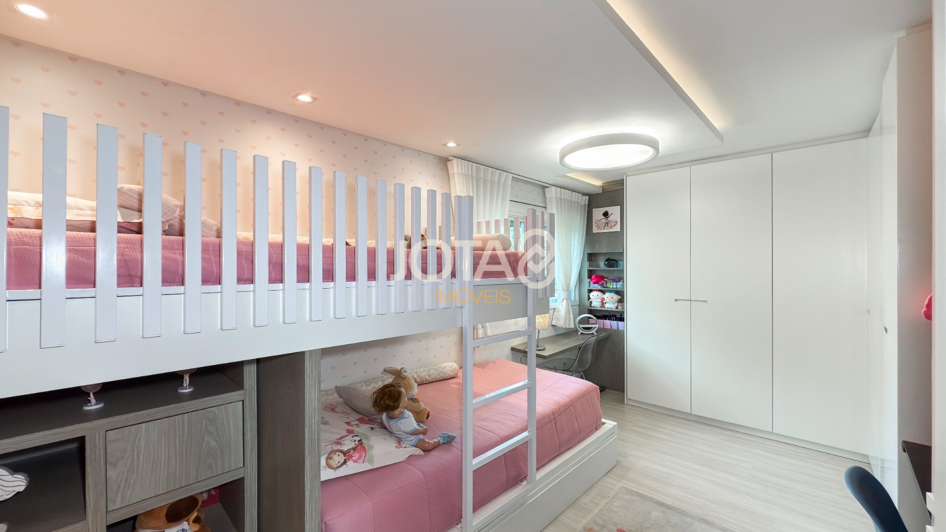 COBERTURA DUPLEX COM 3 QUARTOS E ESPAÇO GOURMET