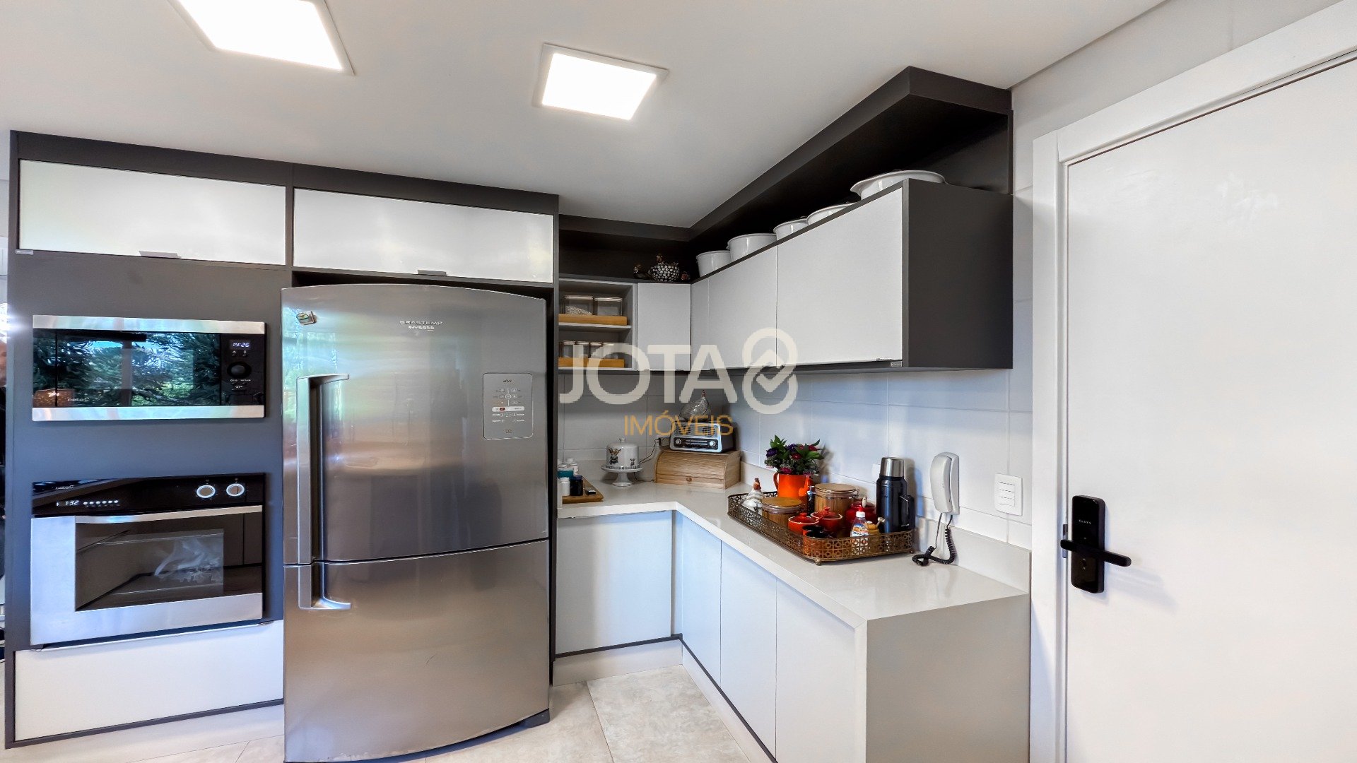 COBERTURA DUPLEX COM 3 QUARTOS E ESPAÇO GOURMET