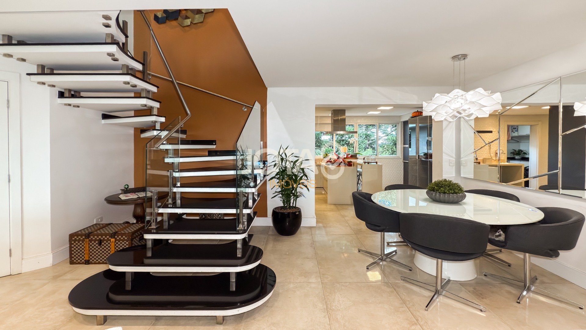 COBERTURA DUPLEX COM 3 QUARTOS E ESPAÇO GOURMET