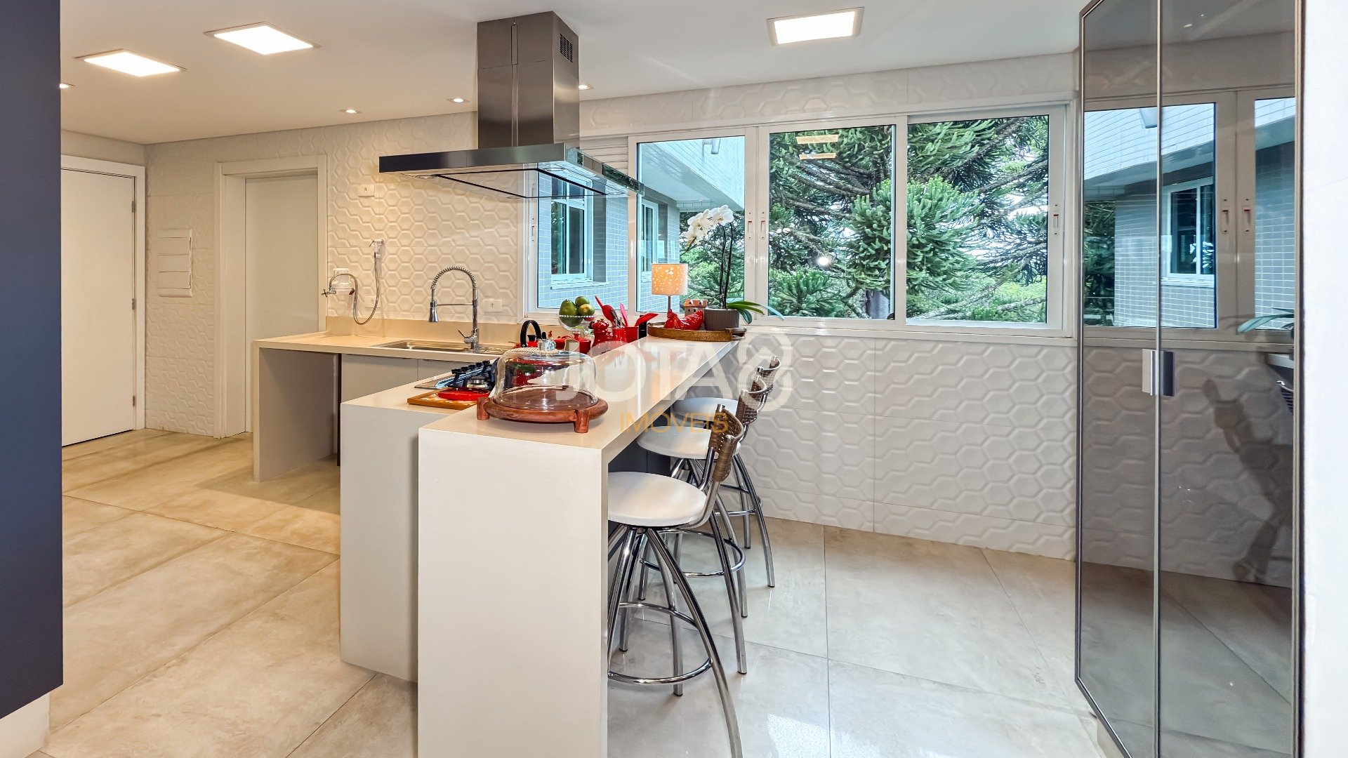 COBERTURA DUPLEX COM 3 QUARTOS E ESPAÇO GOURMET