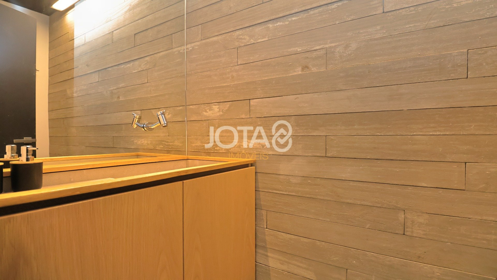 ESPAÇO COMERCIAL PRONTO PARA LOCAÇÃO