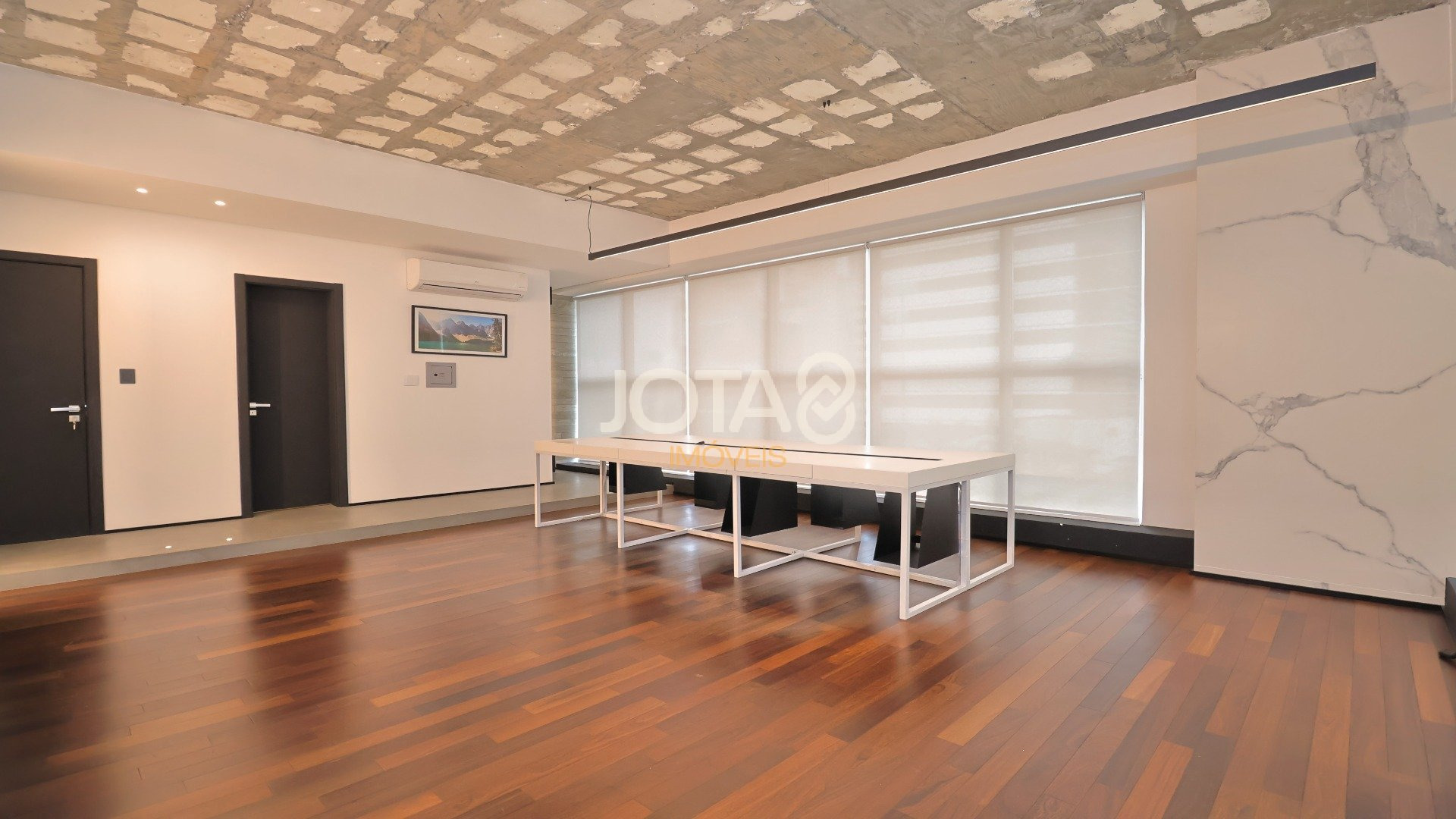 ESPAÇO COMERCIAL PRONTO PARA LOCAÇÃO