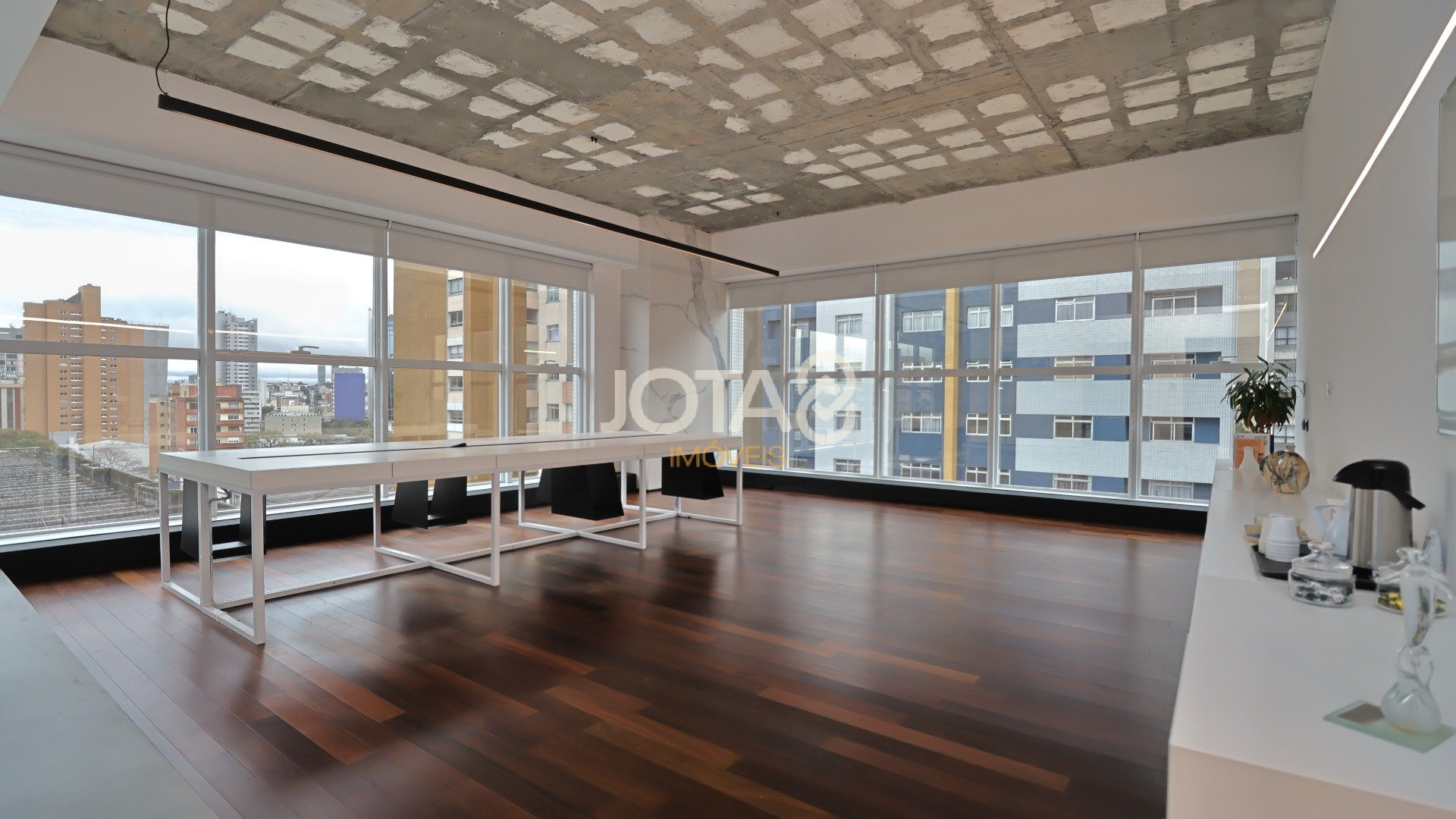 ESPAÇO COMERCIAL PRONTO PARA LOCAÇÃO