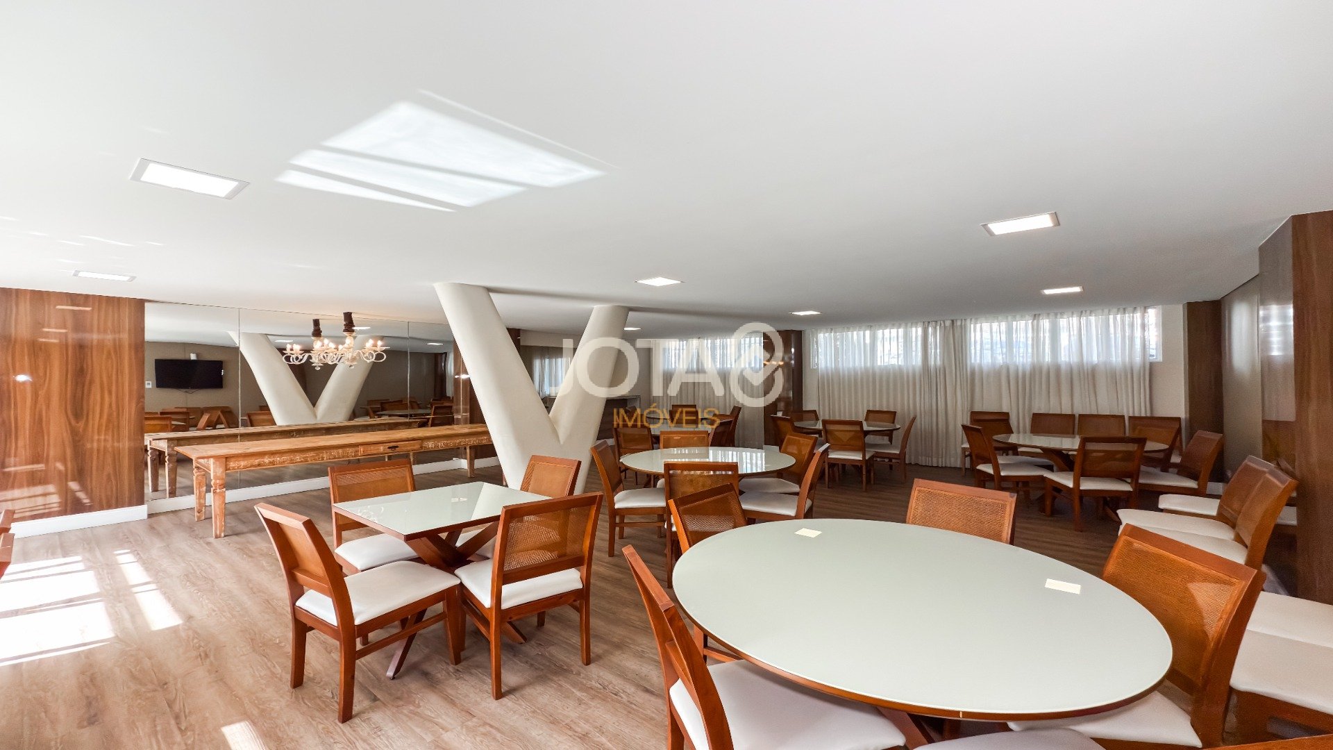 APARTAMENTO 3 QUARTOS E 2 VAGAS PARA RETROFIT