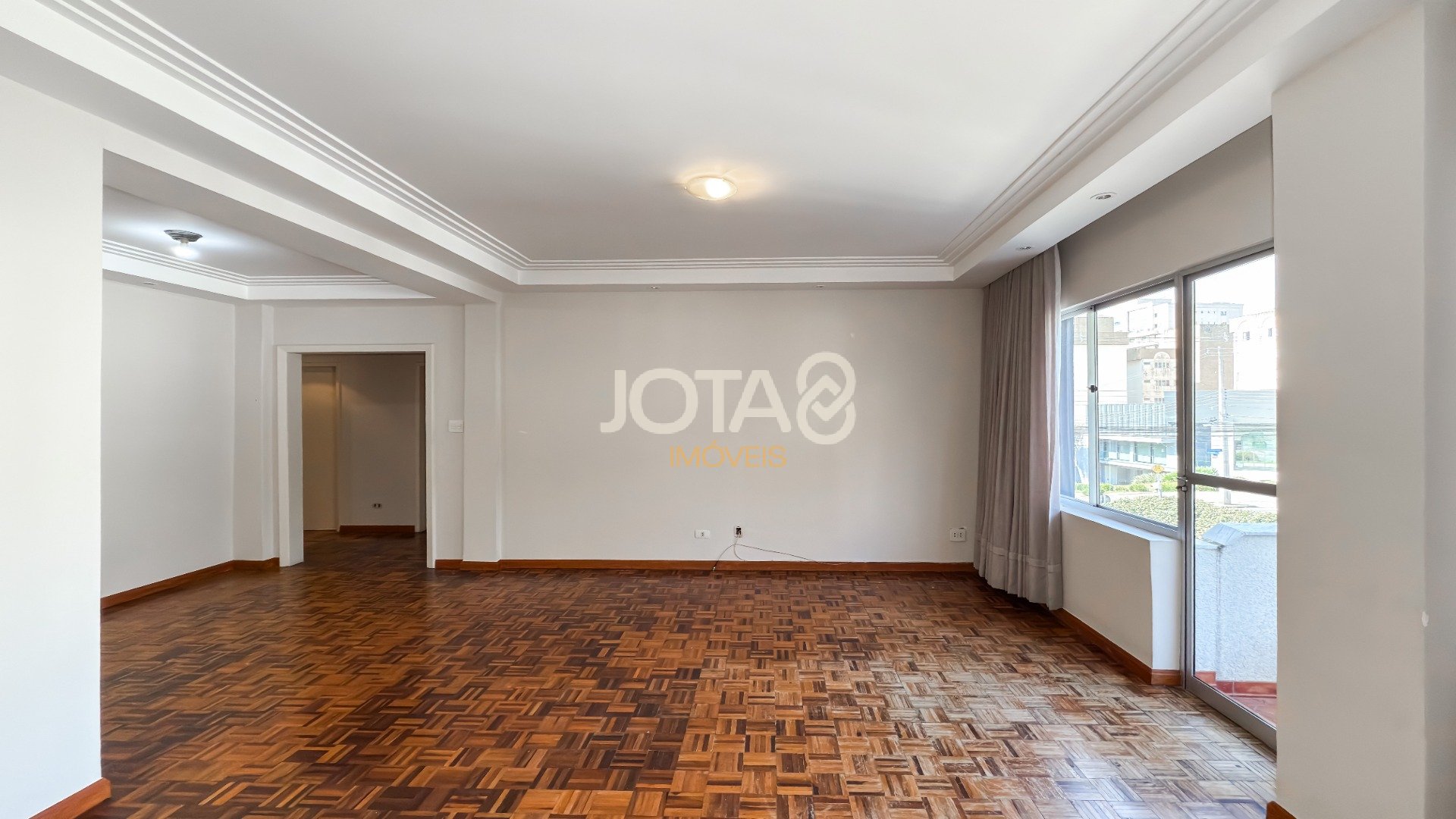 APARTAMENTO 3 QUARTOS E 2 VAGAS PARA RETROFIT