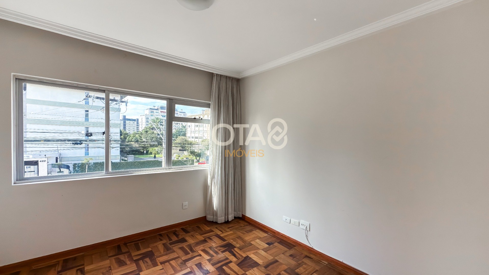 APARTAMENTO 3 QUARTOS E 2 VAGAS PARA RETROFIT
