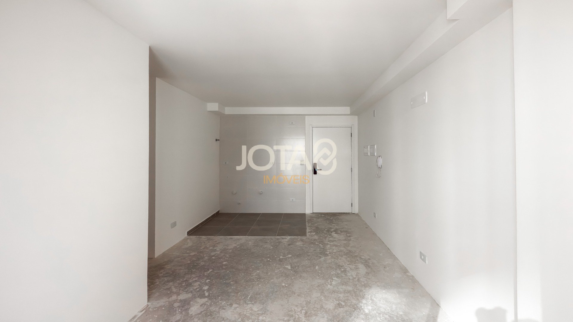 STUDIO DE 2 QUARTOS E 1 VAGA DE GARAGEM
