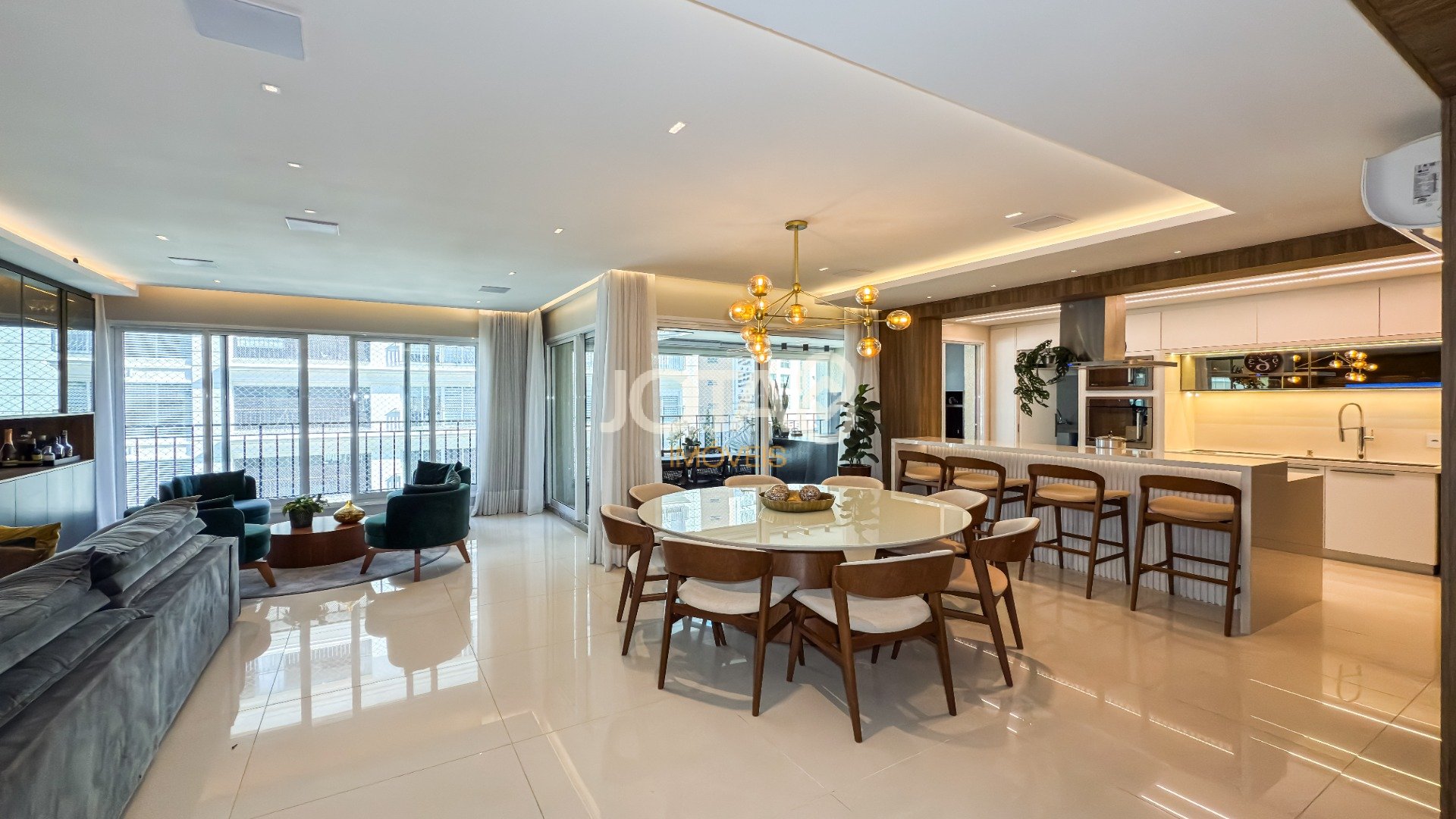 Foto de destaque Apartamento mobiliado em condomínio clube com piscina - 3 suites
