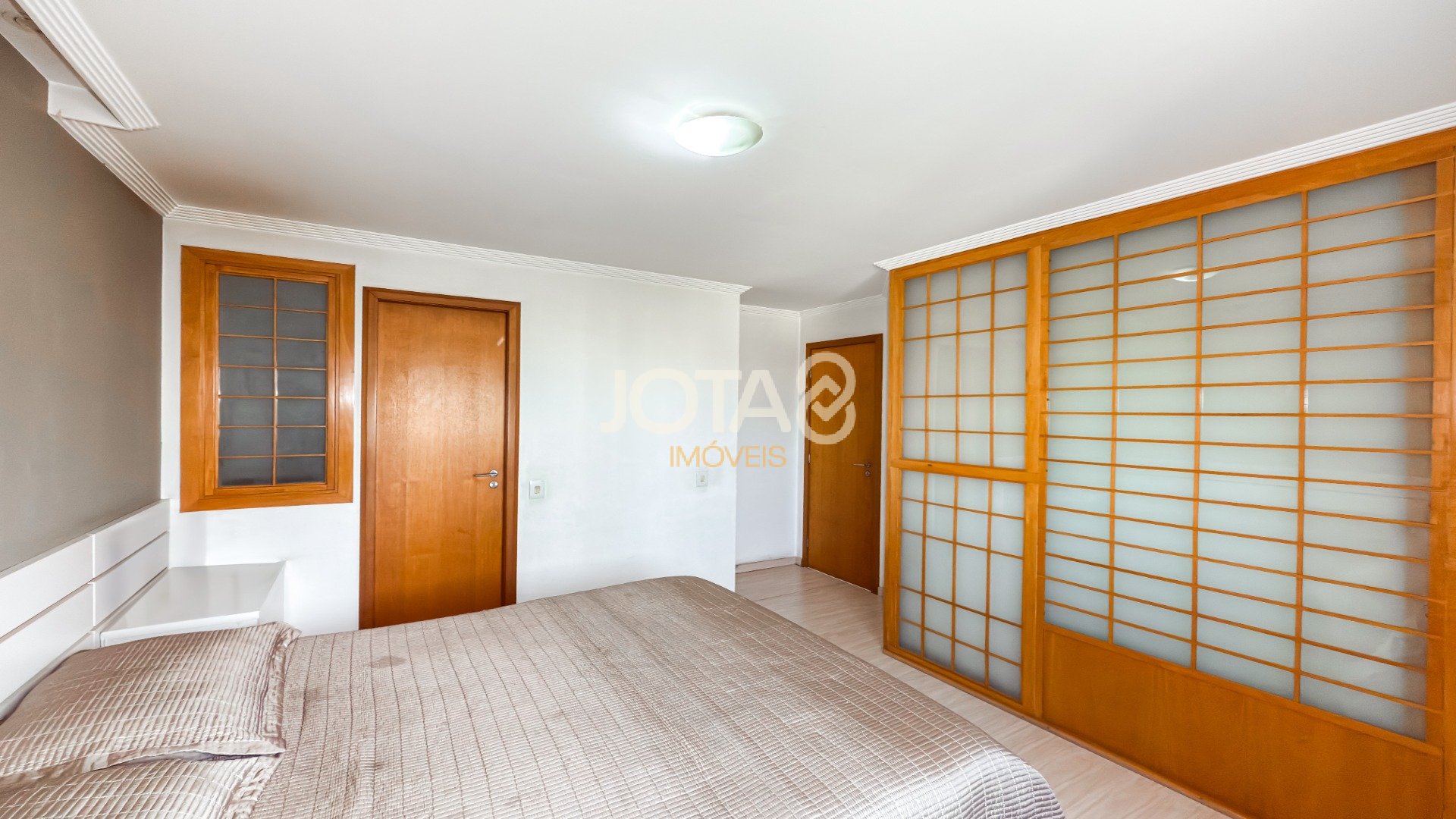 APARTAMENTO 2 QUARTOS 1 VAGA NO ECOVILLE