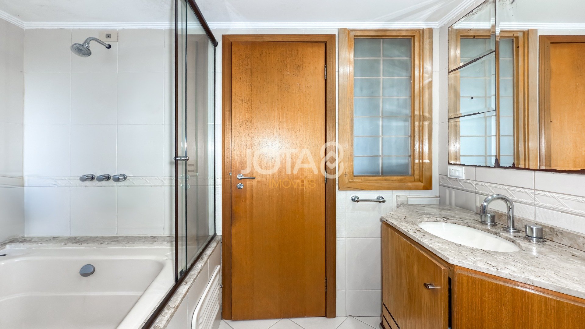 APARTAMENTO 2 QUARTOS 1 VAGA NO ECOVILLE