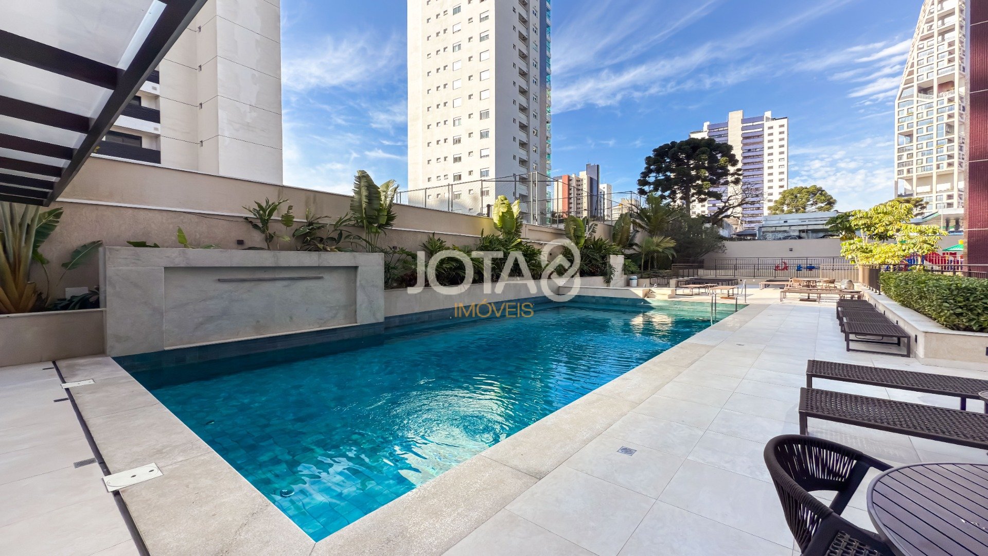 APARTAMENTO 2 QUARTOS 1 VAGA NO ECOVILLE