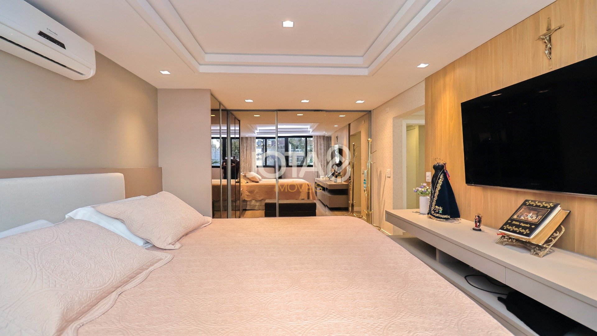 APARTAMENTO 4 QUARTOS NO BATEL!