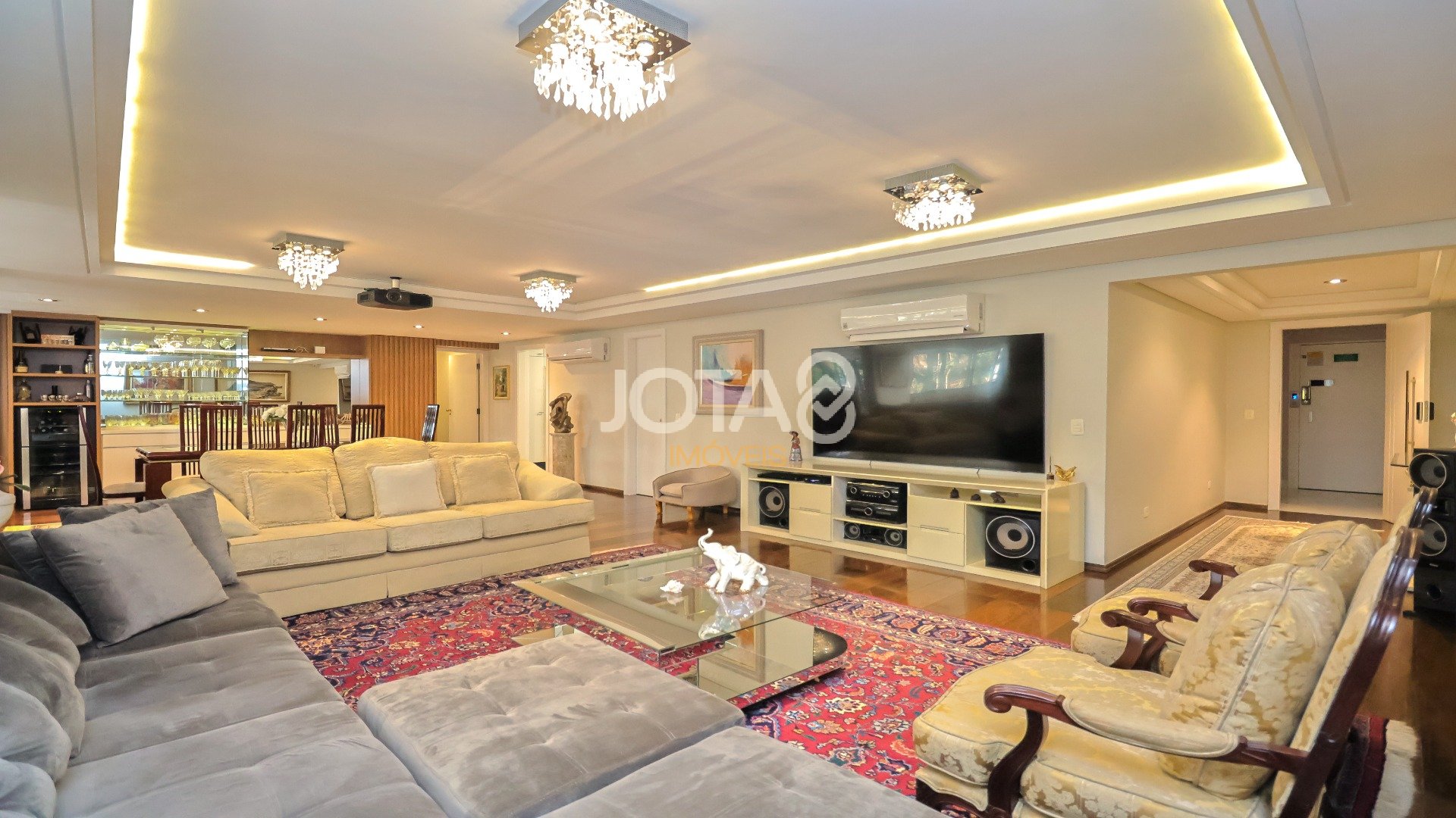 APARTAMENTO 4 QUARTOS NO BATEL!
