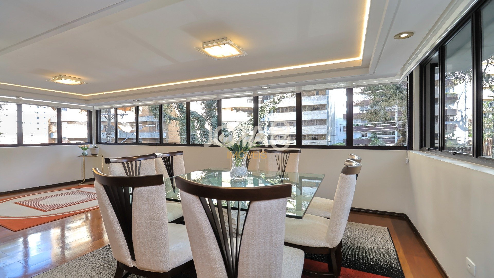 APARTAMENTO 4 QUARTOS NO BATEL!