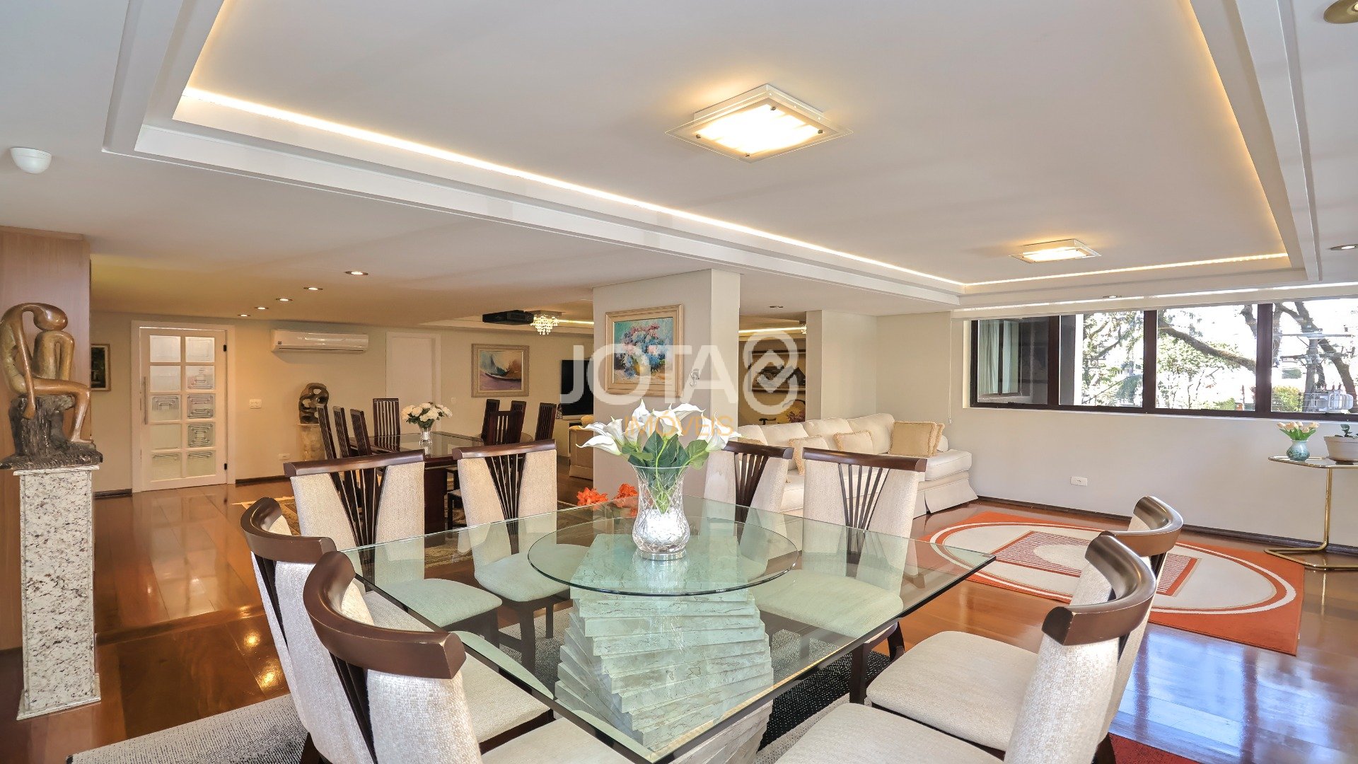 APARTAMENTO 4 QUARTOS NO BATEL!