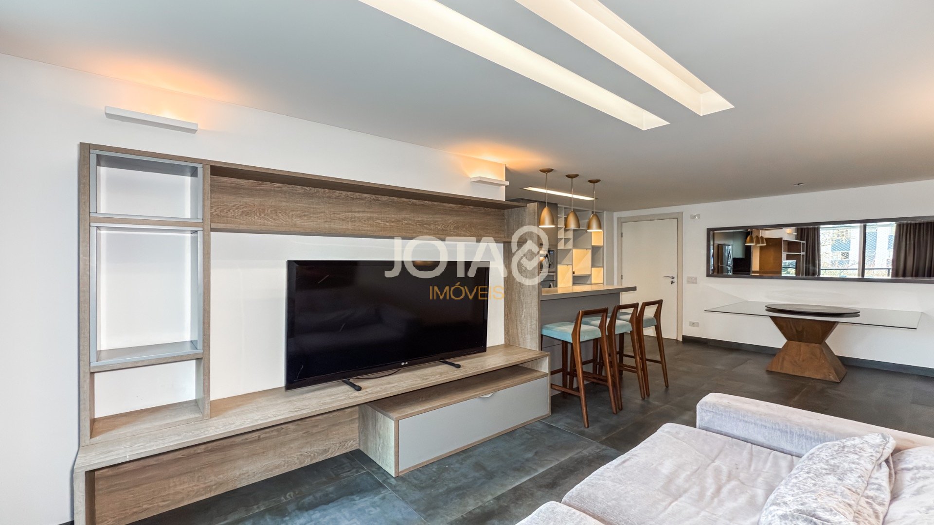 APARTAMENTO COM 3 QUARTOS E UMA SUÍTE NO BIGORRILHO