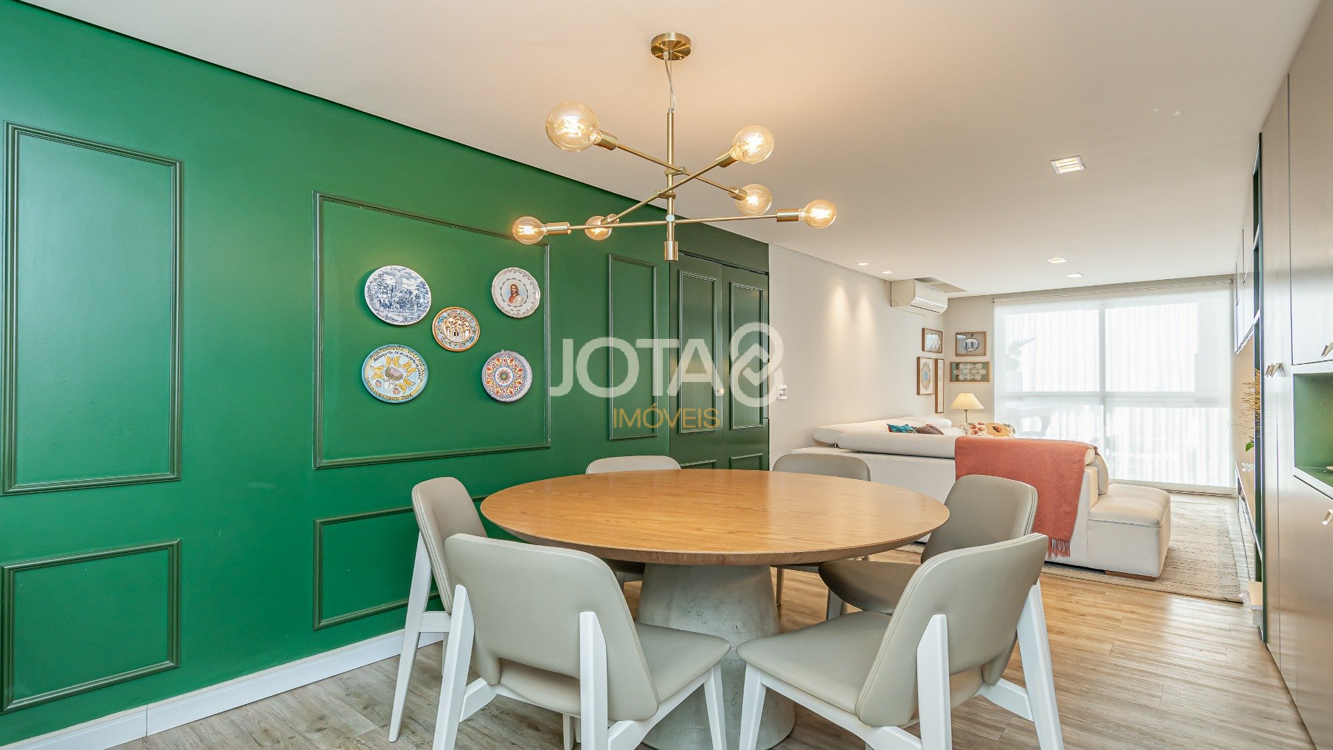 APARTAMENTO COM 2 QUARTOS NO BIGORRILHO