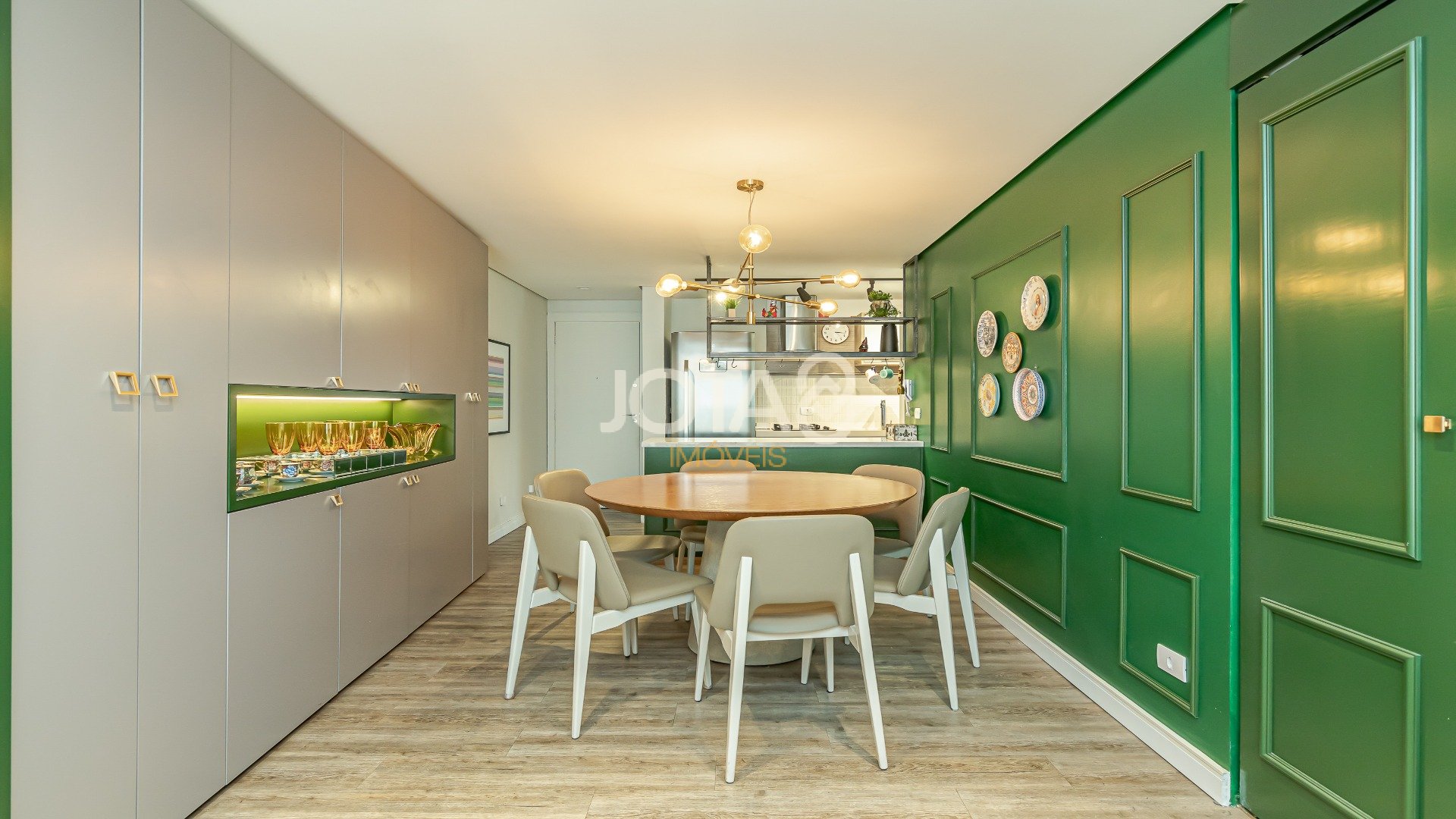 APARTAMENTO COM 2 QUARTOS NO BIGORRILHO