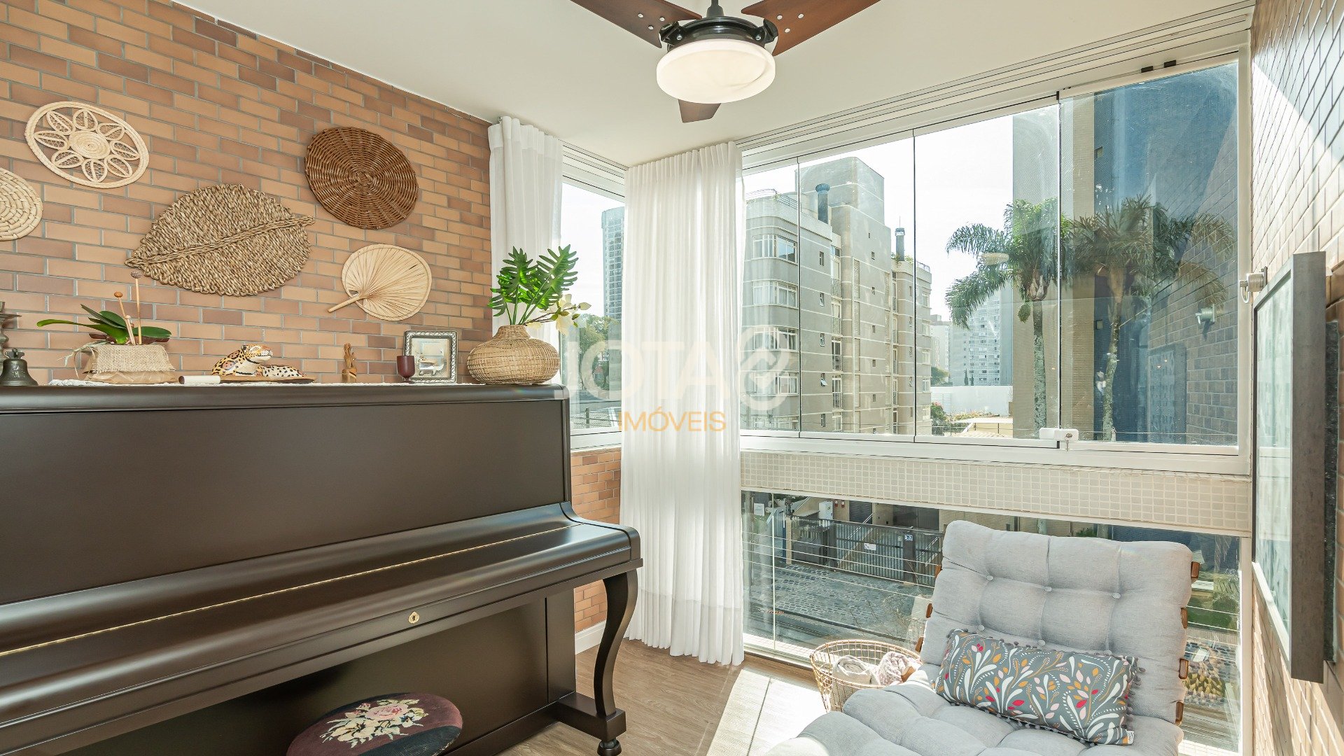 APARTAMENTO COM 2 QUARTOS NO BIGORRILHO